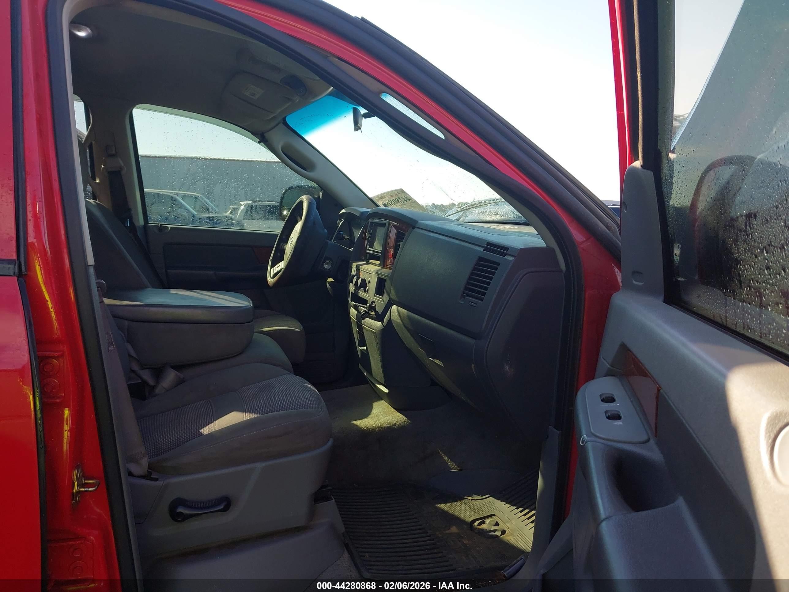 DODGE RAM image 5