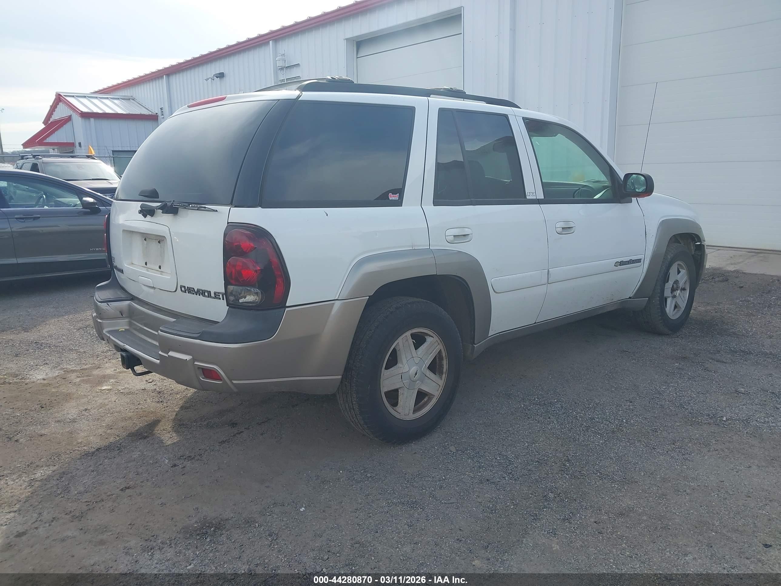 CHEVROLET TRAILBLAZER image 4