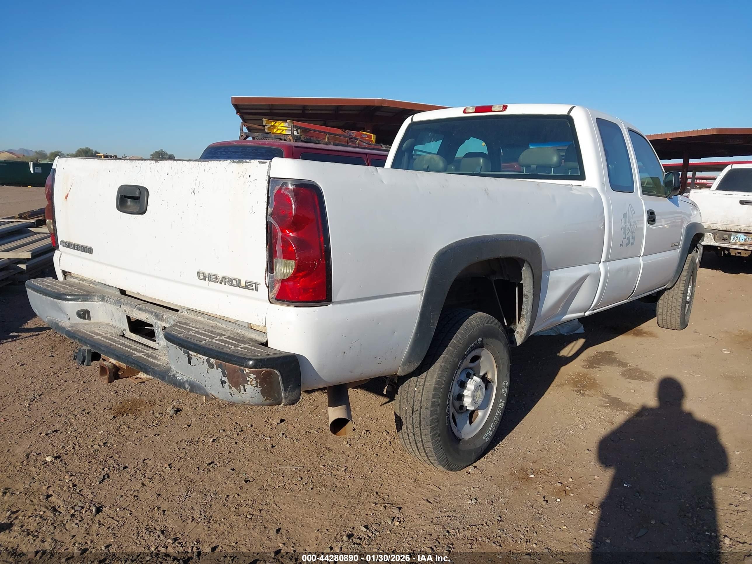 CHEVROLET SILVERADO image 4