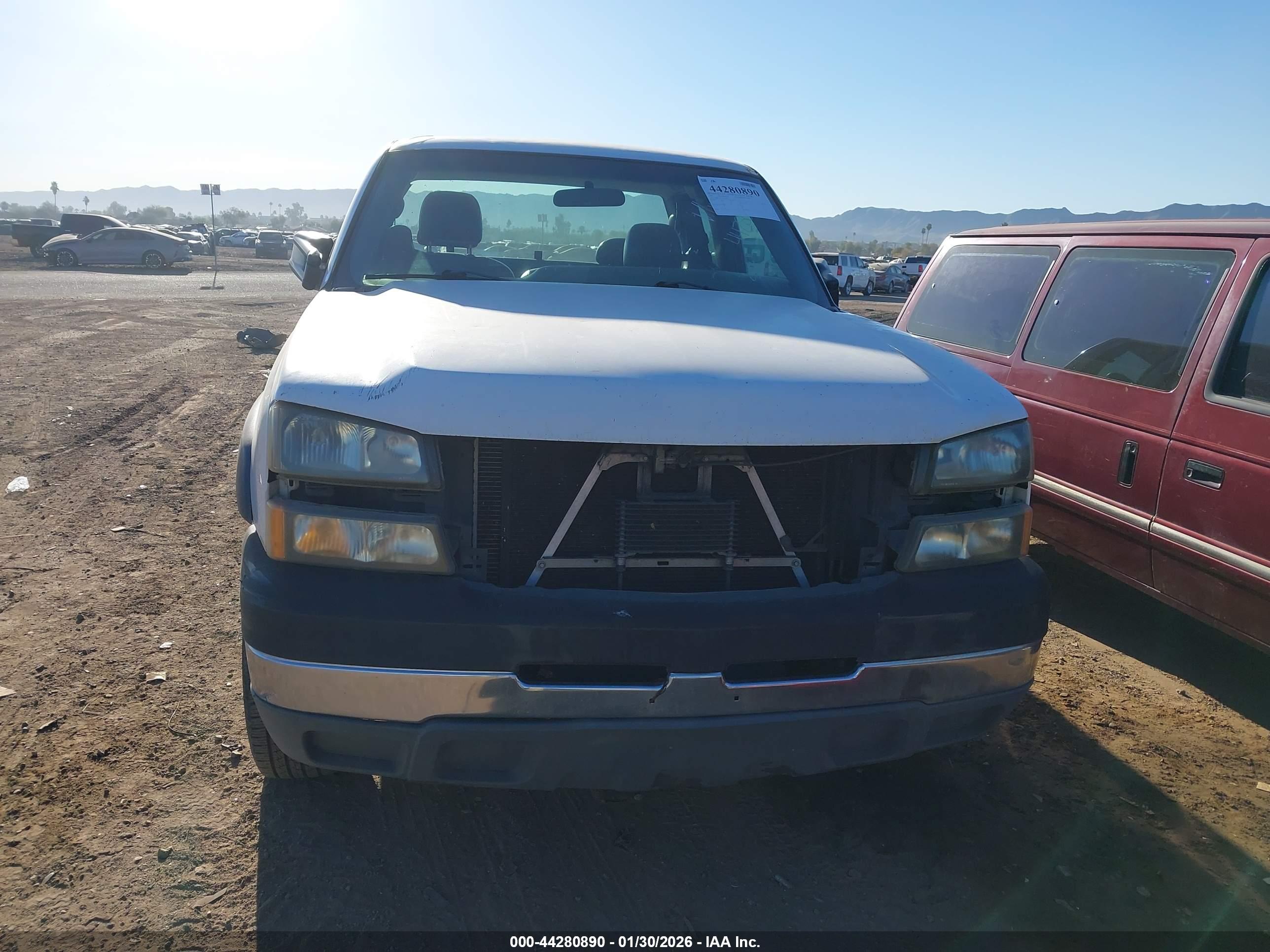 CHEVROLET SILVERADO image 6