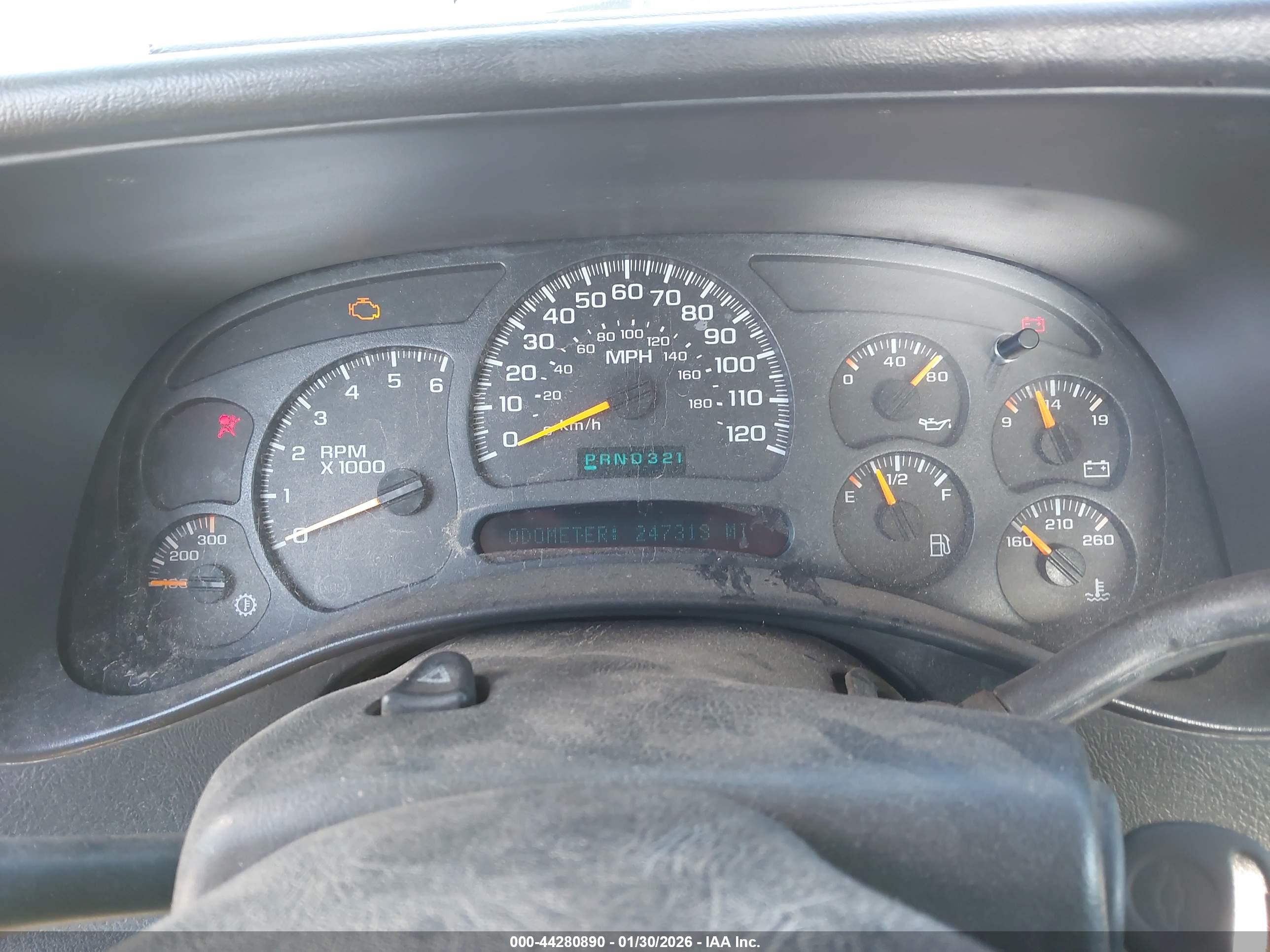 CHEVROLET SILVERADO image 7