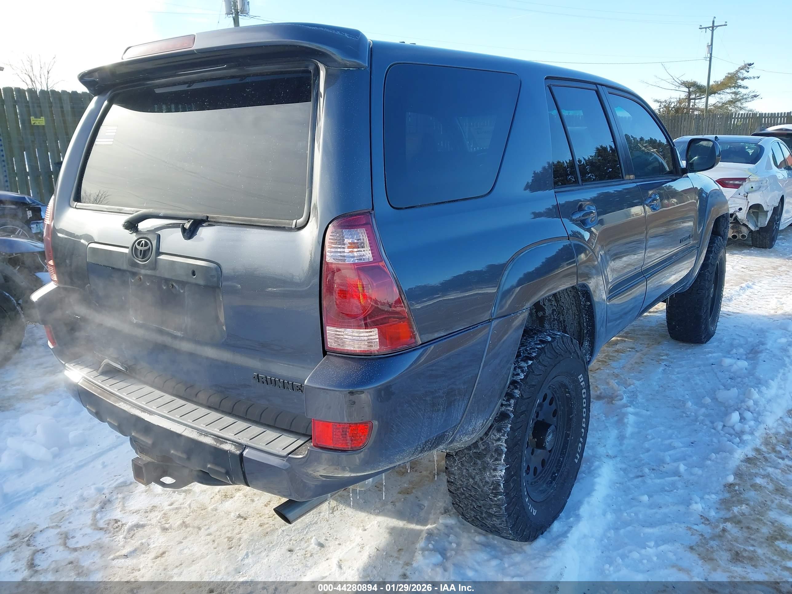TOYOTA 4RUNNER image 4
