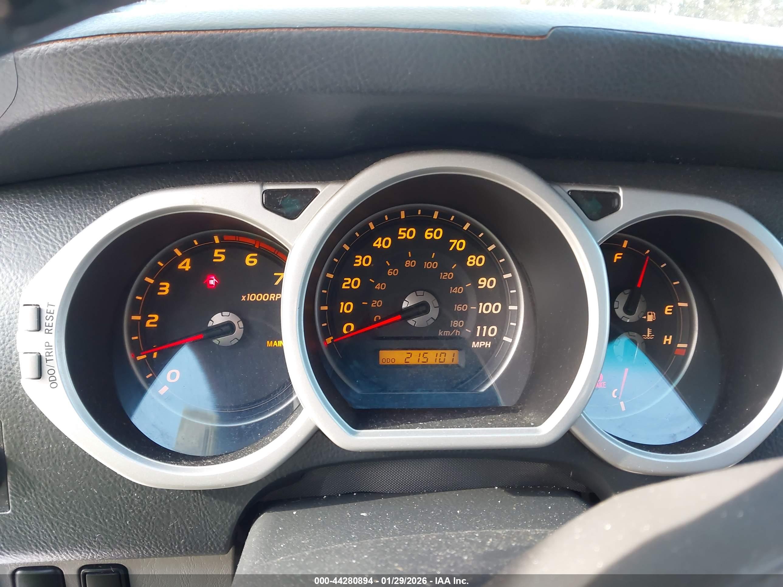 TOYOTA 4RUNNER image 7