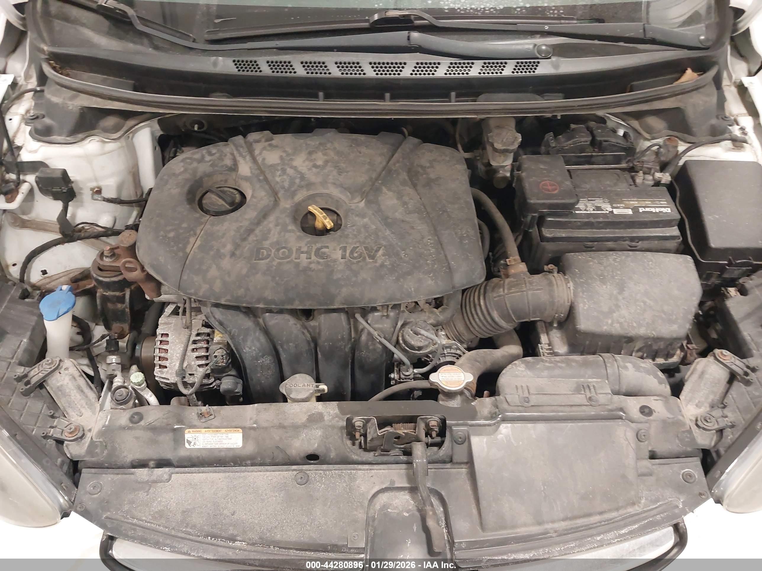 HYUNDAI ELANTRA image 10