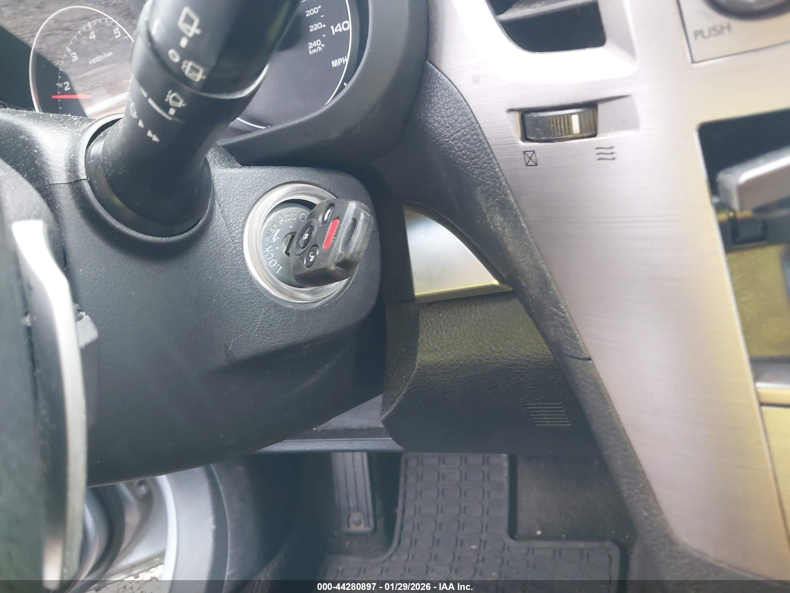 SUBARU OUTBACK image 11