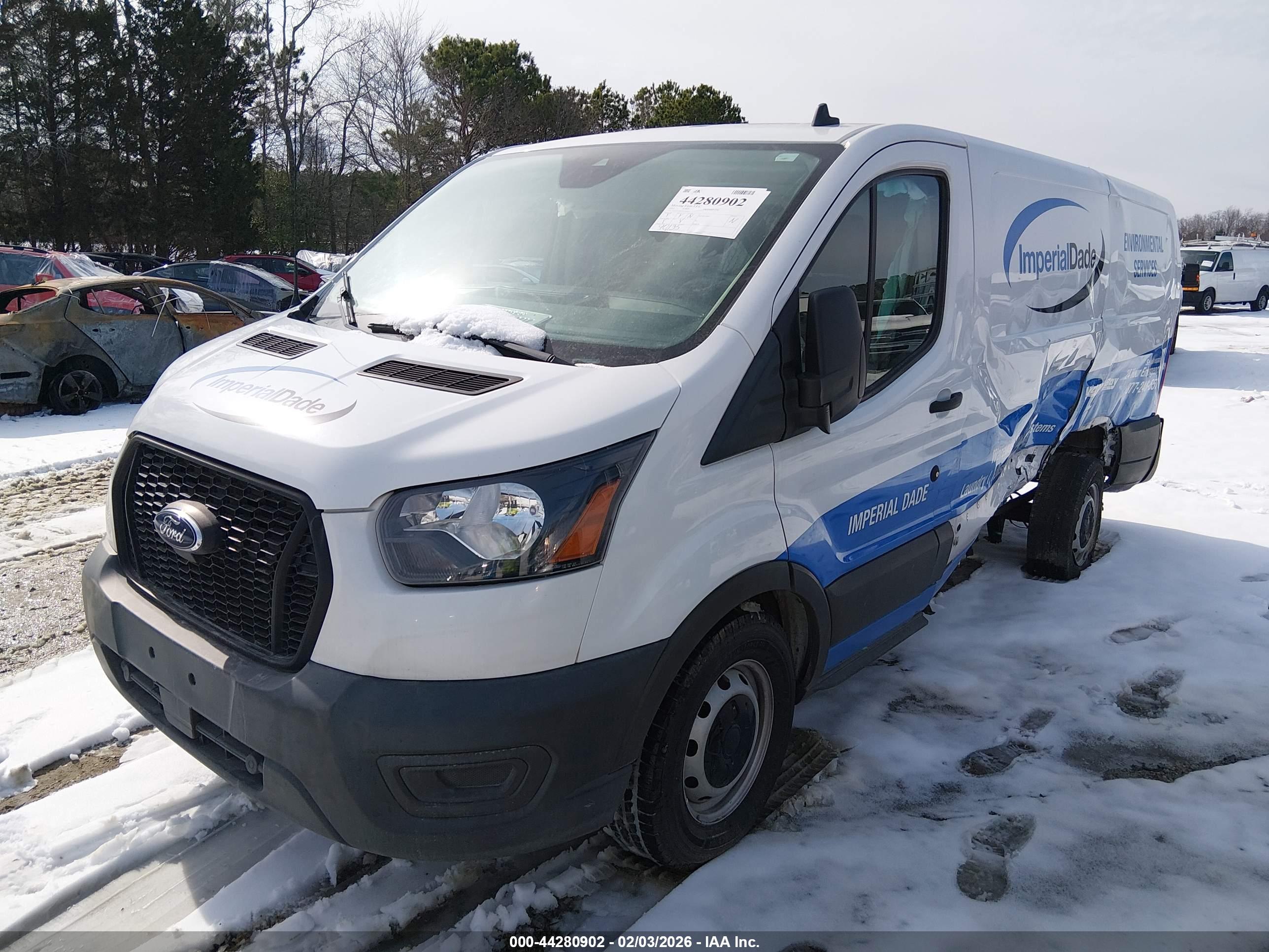 FORD TRANSIT-150 image 2