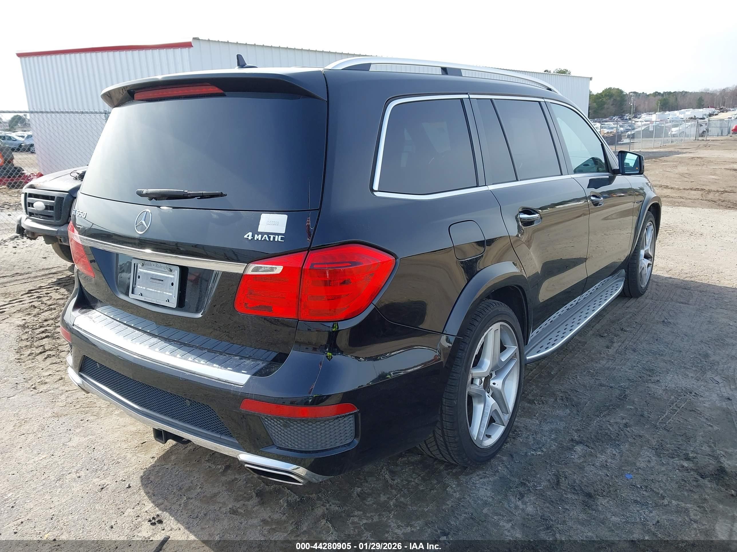 MERCEDES-BENZ GL image 4