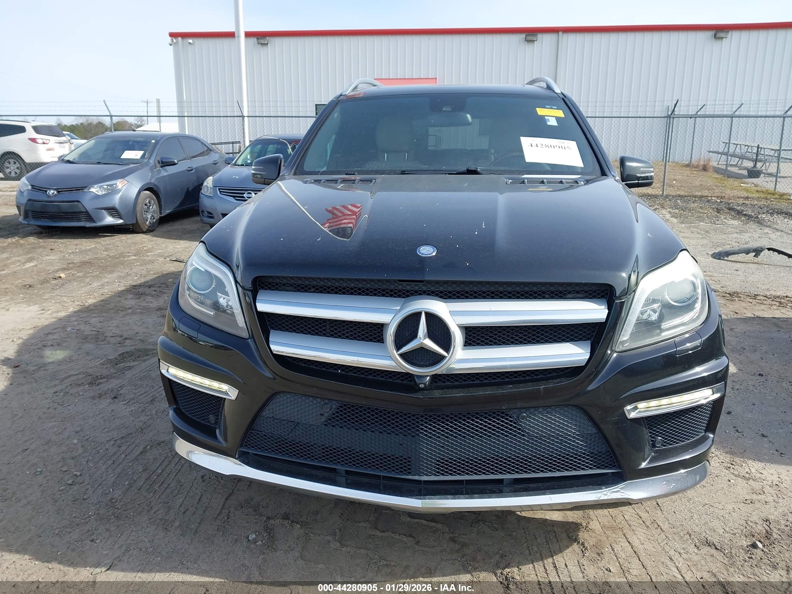 MERCEDES-BENZ GL image 6