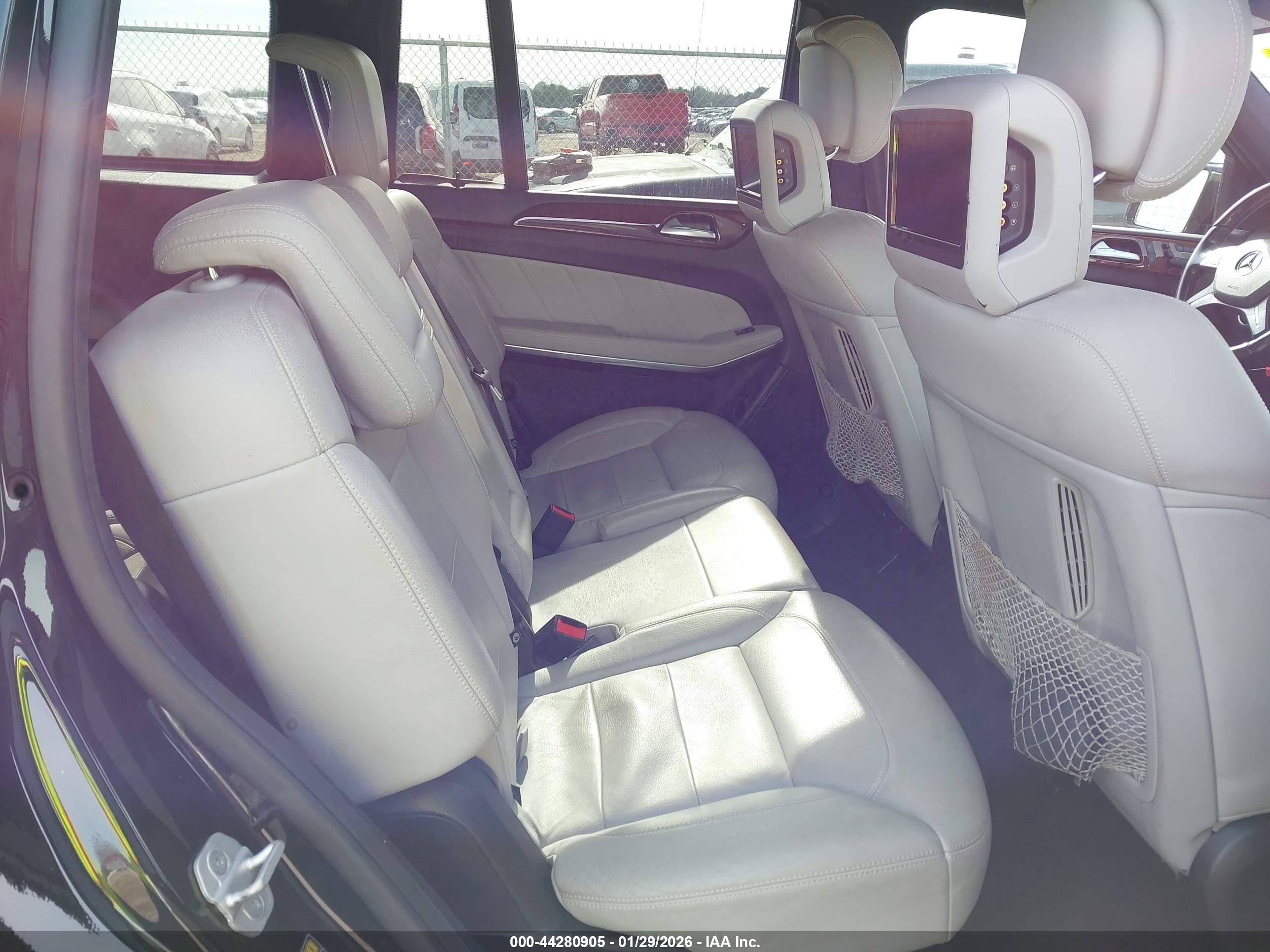 MERCEDES-BENZ GL image 8