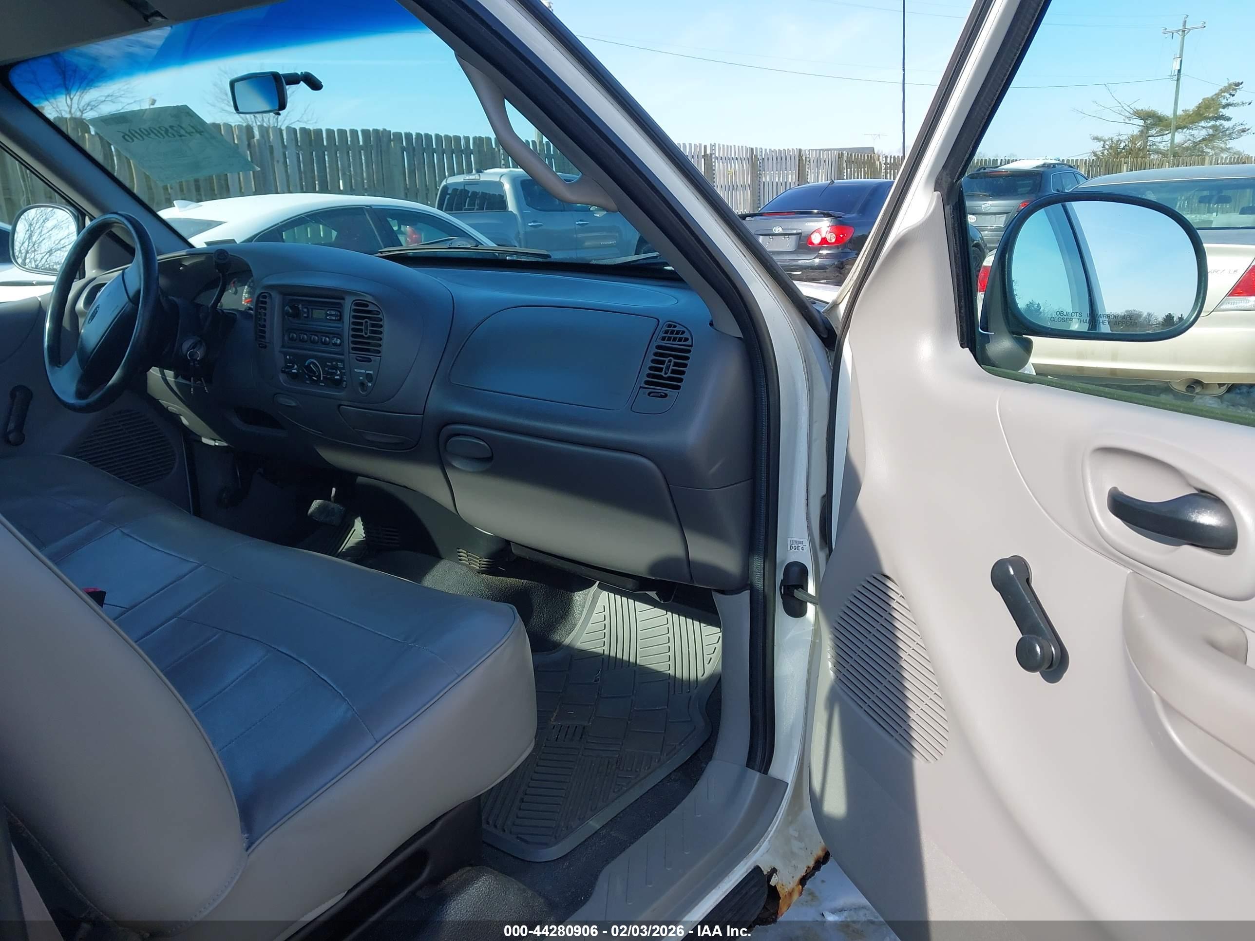 FORD F-150 image 5