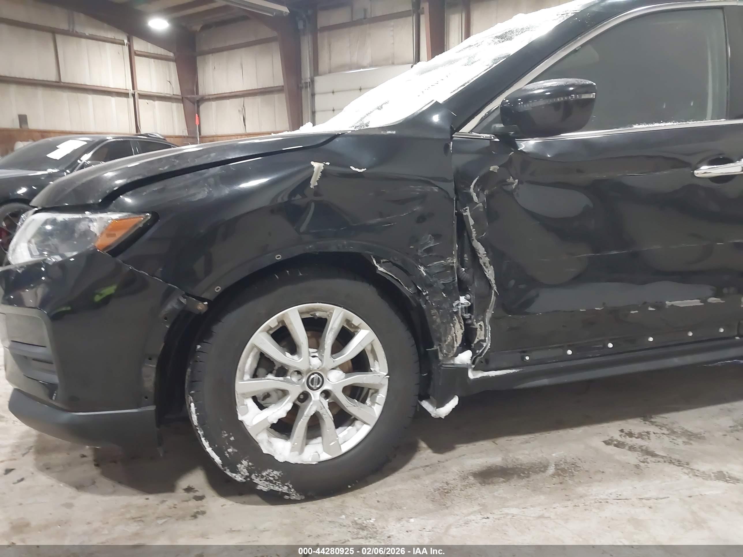 NISSAN ROGUE image 6
