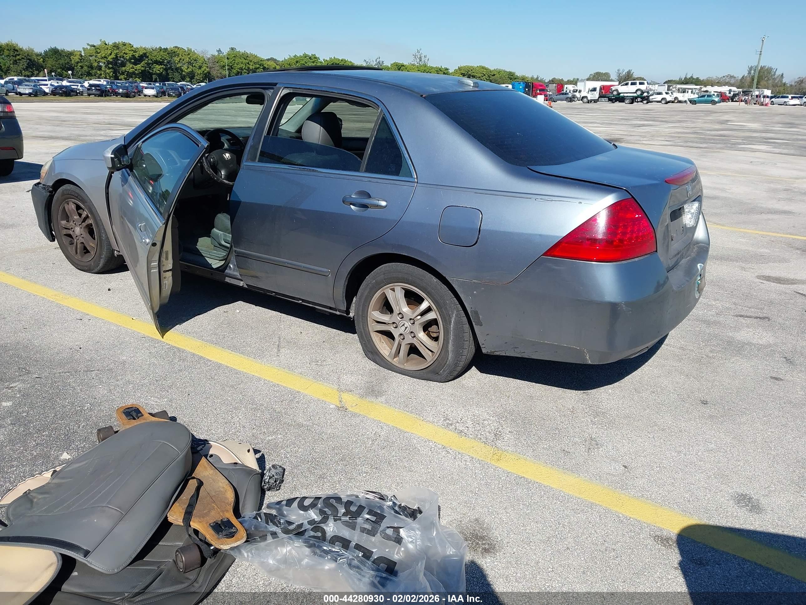 HONDA ACCORD image 3