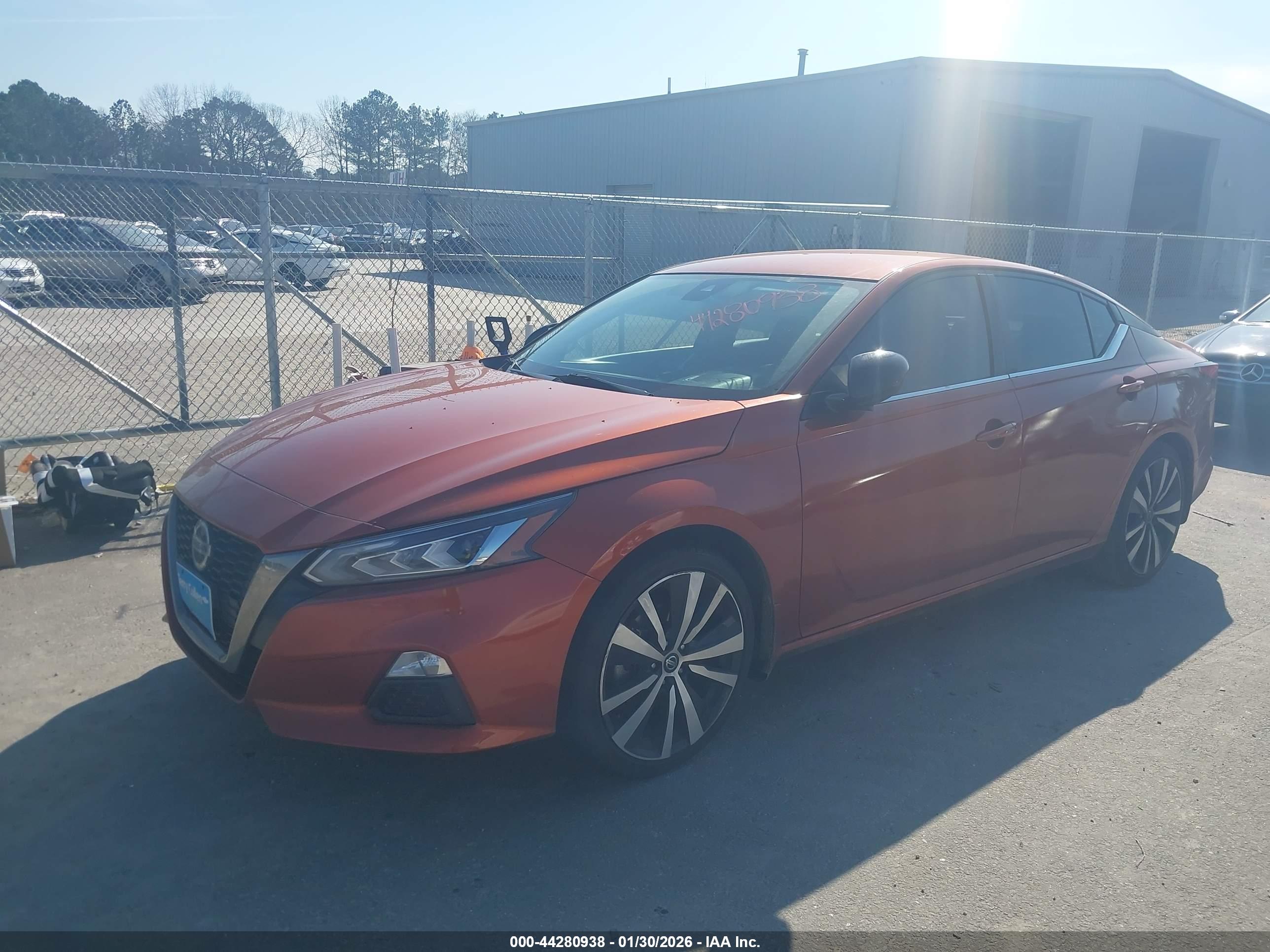 NISSAN ALTIMA image 2
