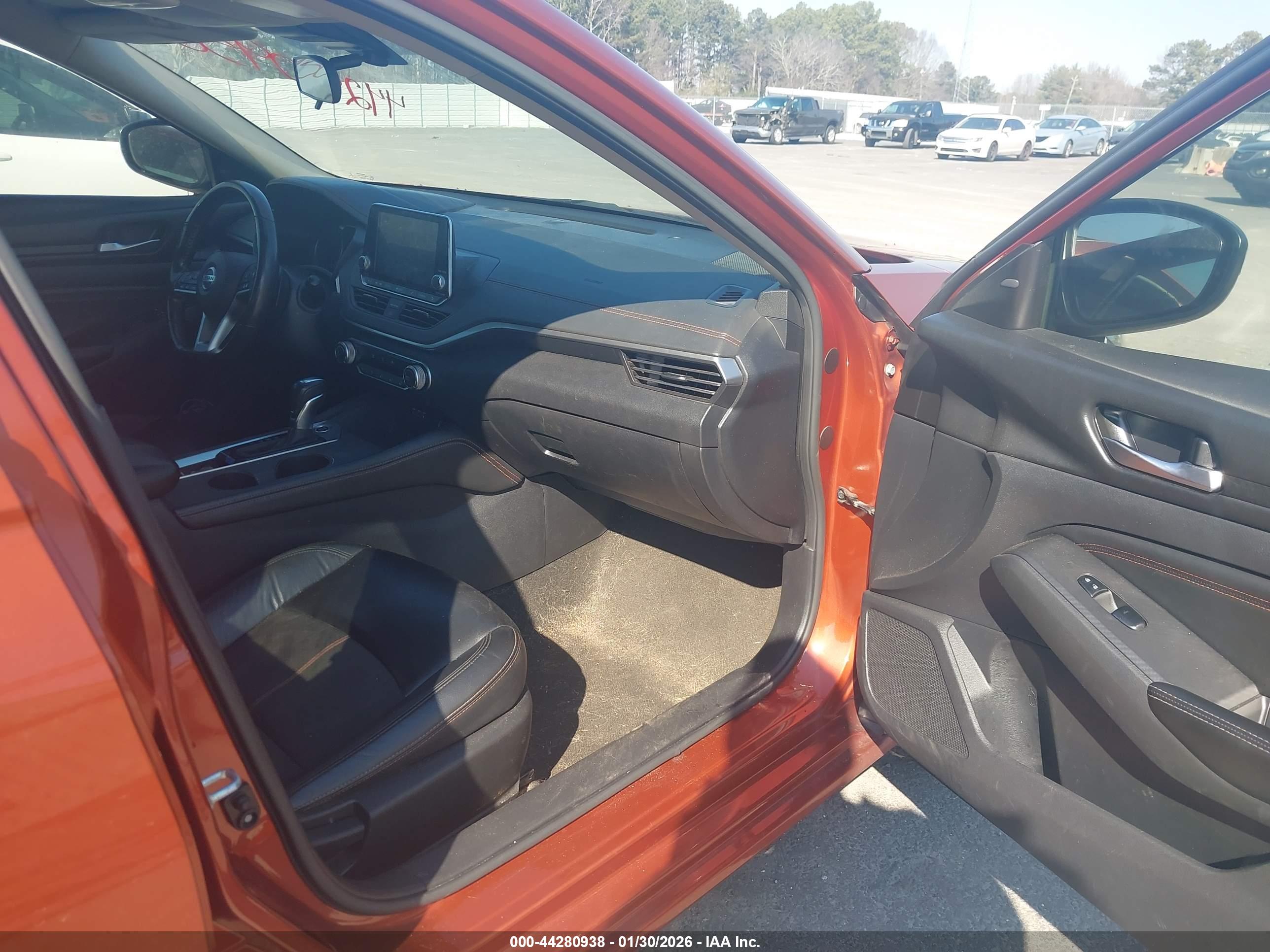 NISSAN ALTIMA image 5
