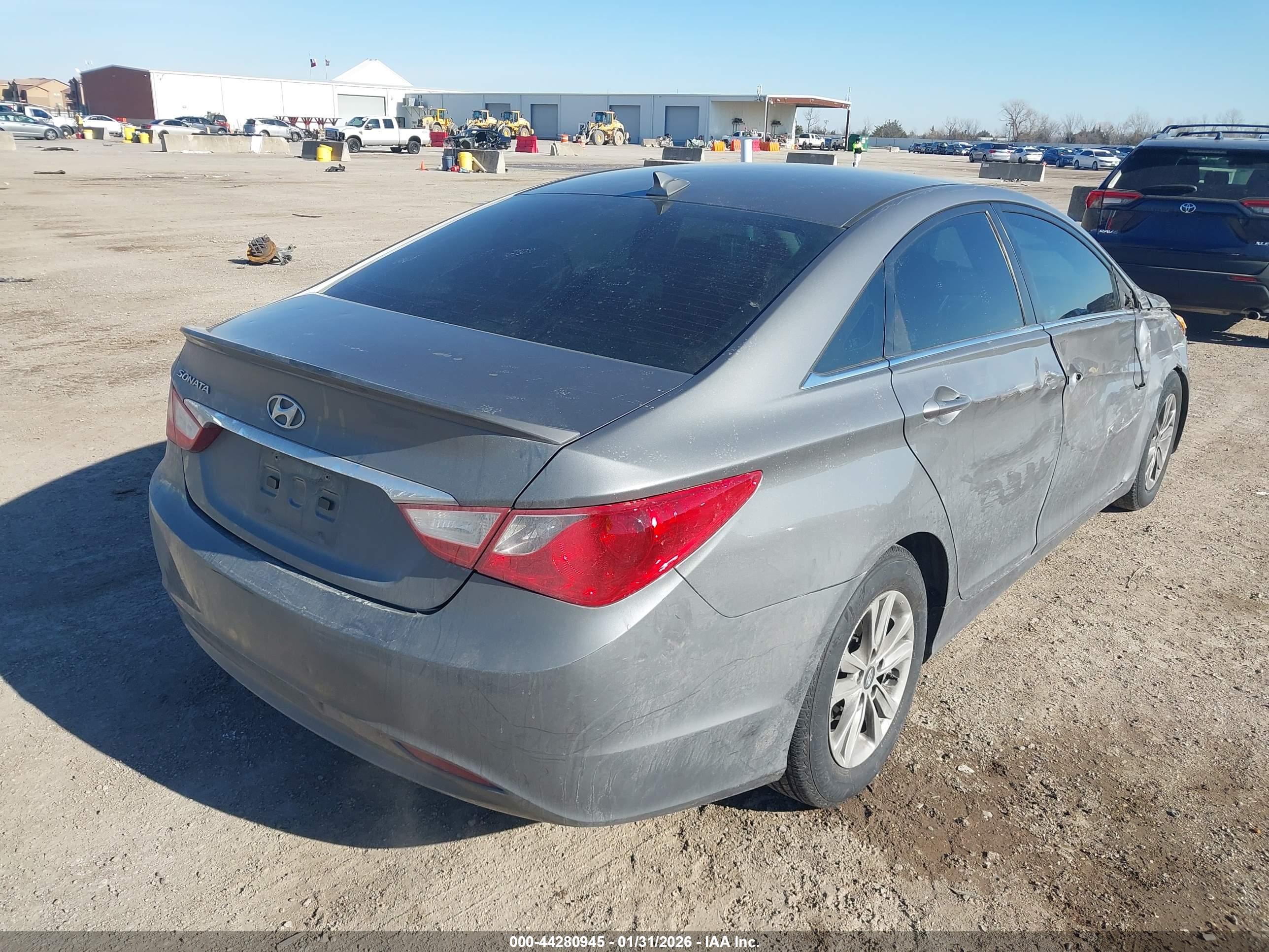 HYUNDAI SONATA image 4