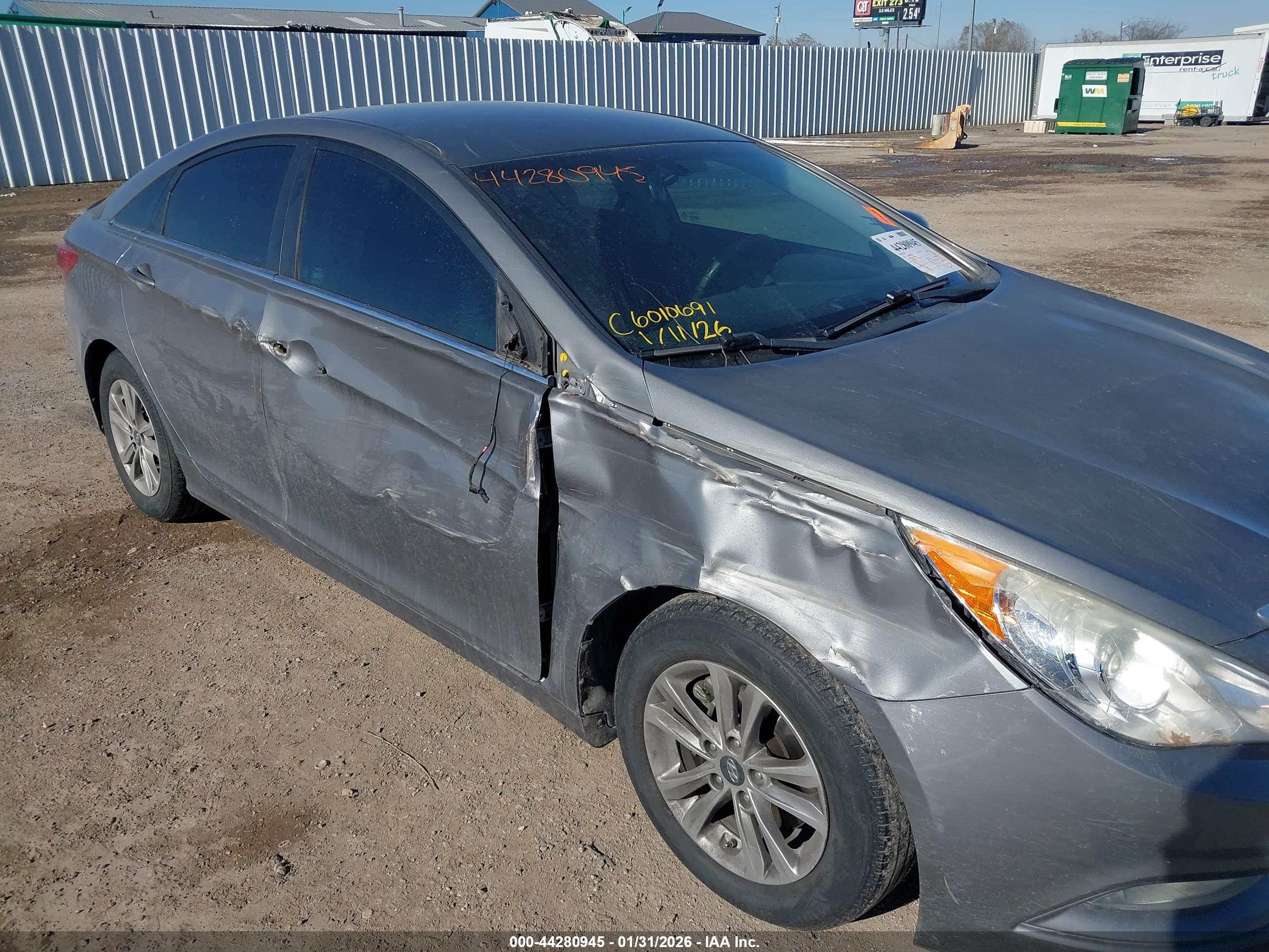 HYUNDAI SONATA image 6