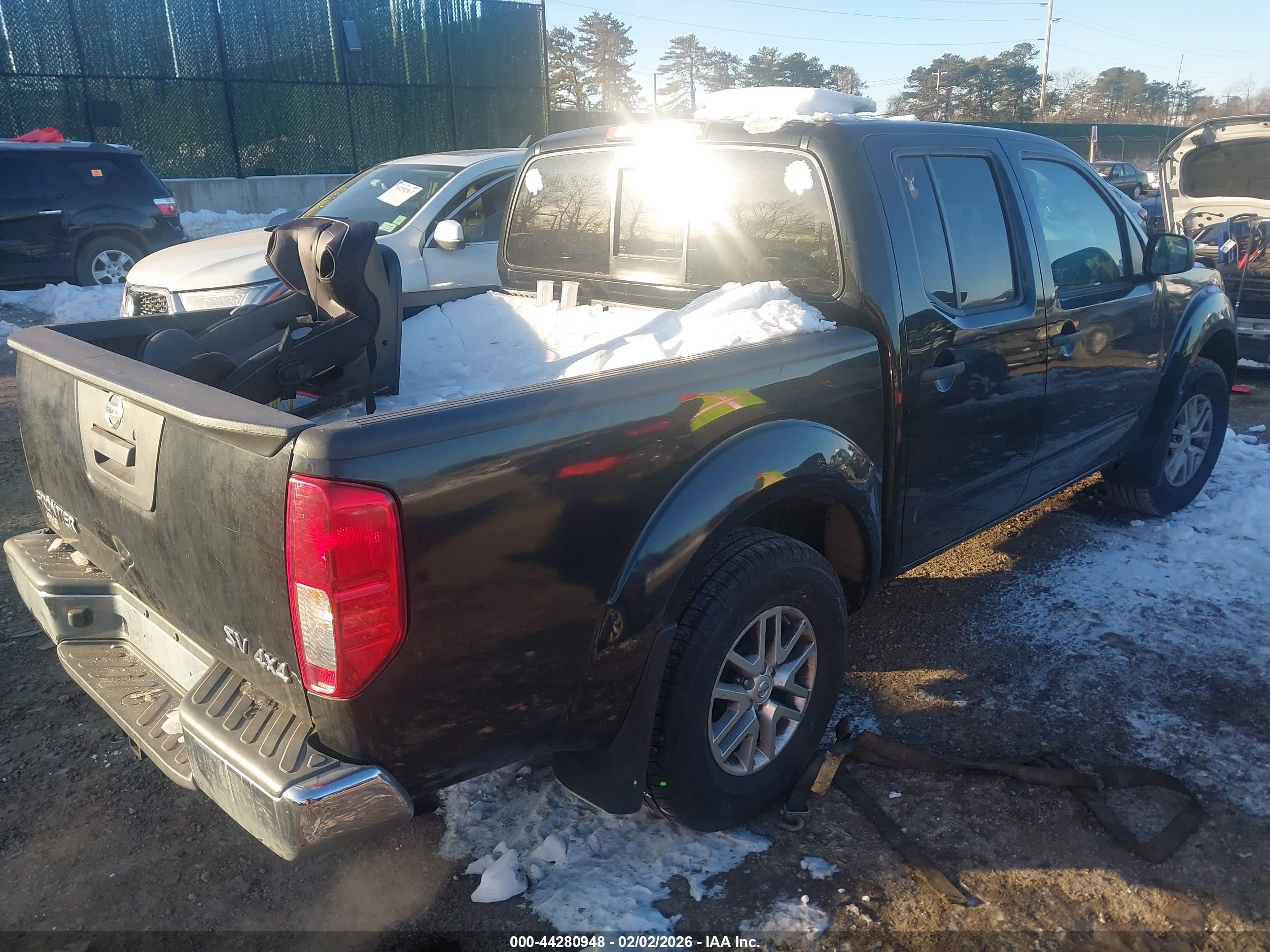 NISSAN FRONTIER image 4