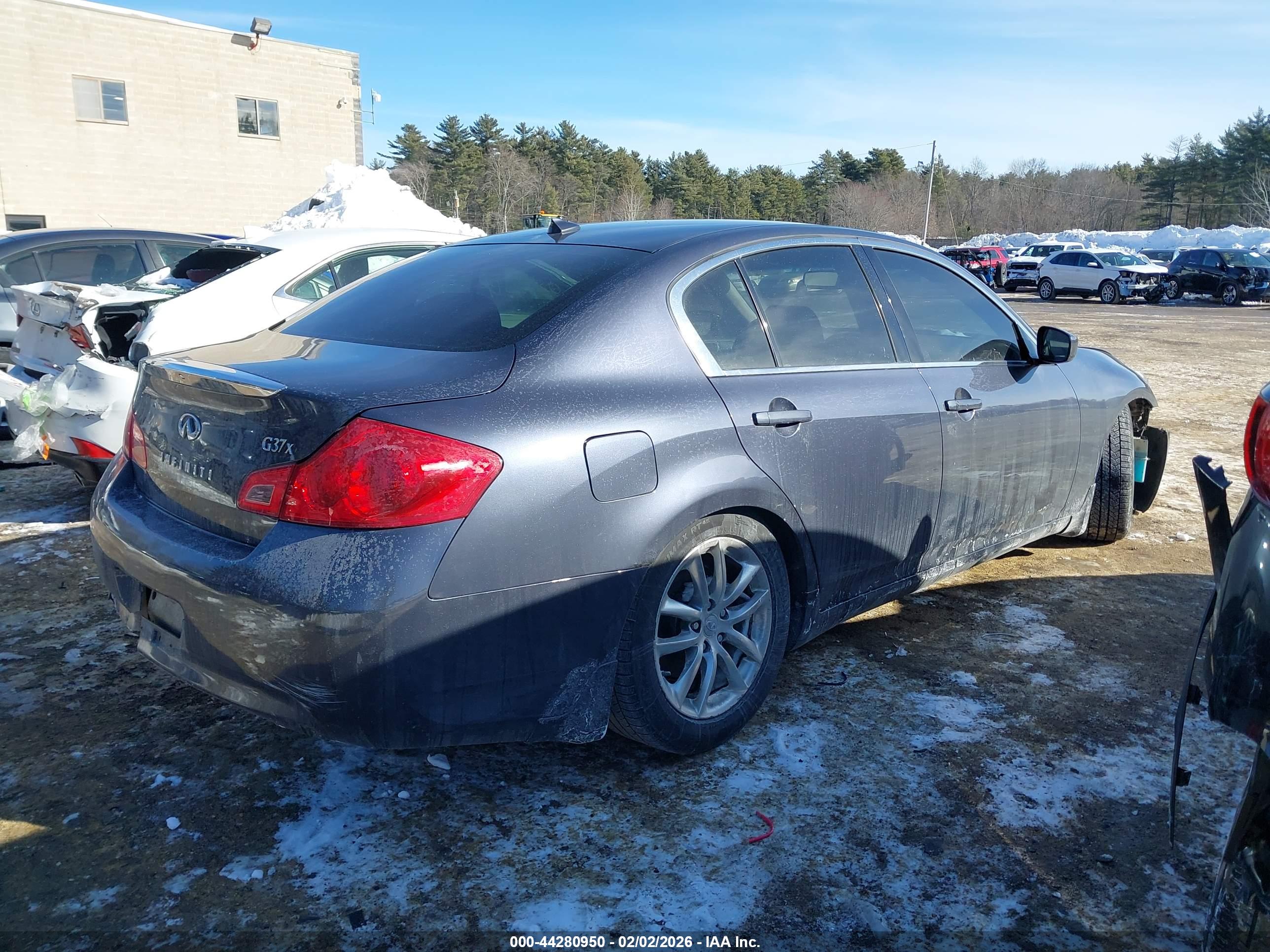 INFINITI G37X image 4
