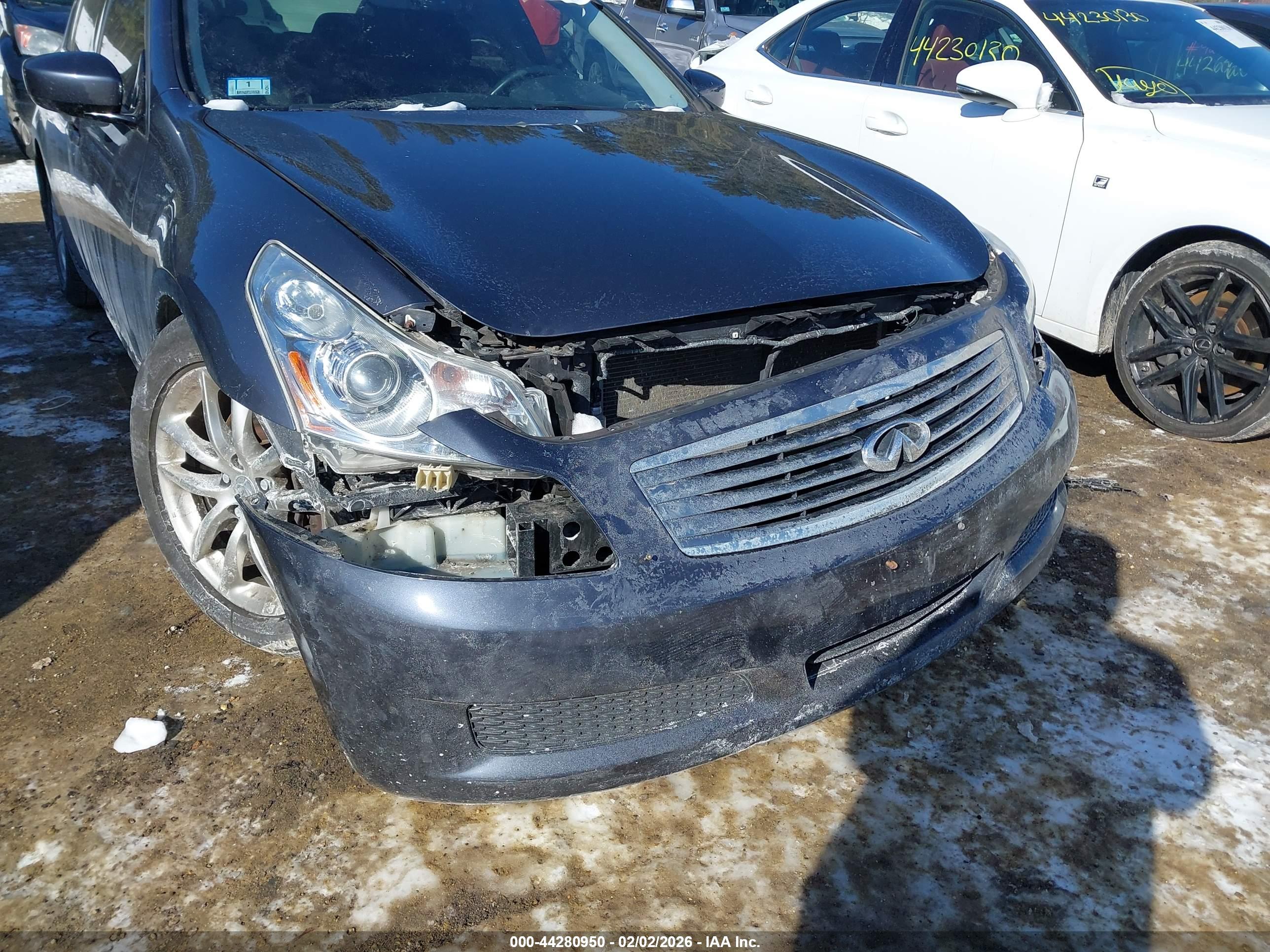 INFINITI G37X image 6