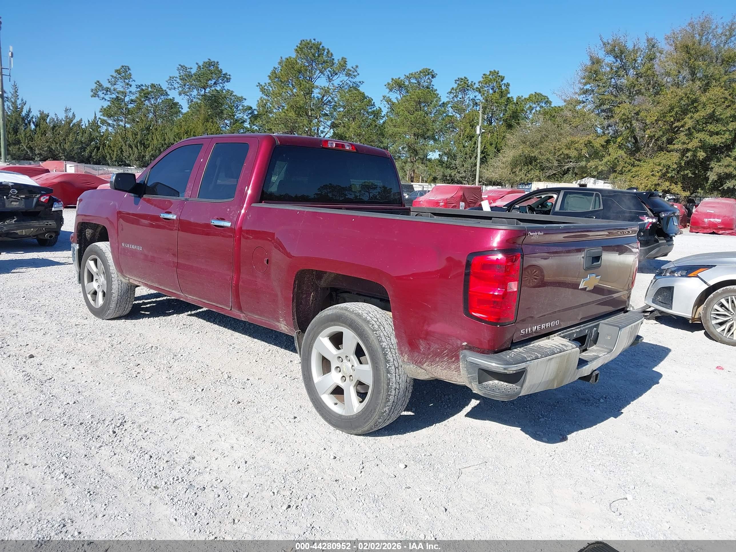 CHEVROLET SILVERADO image 3
