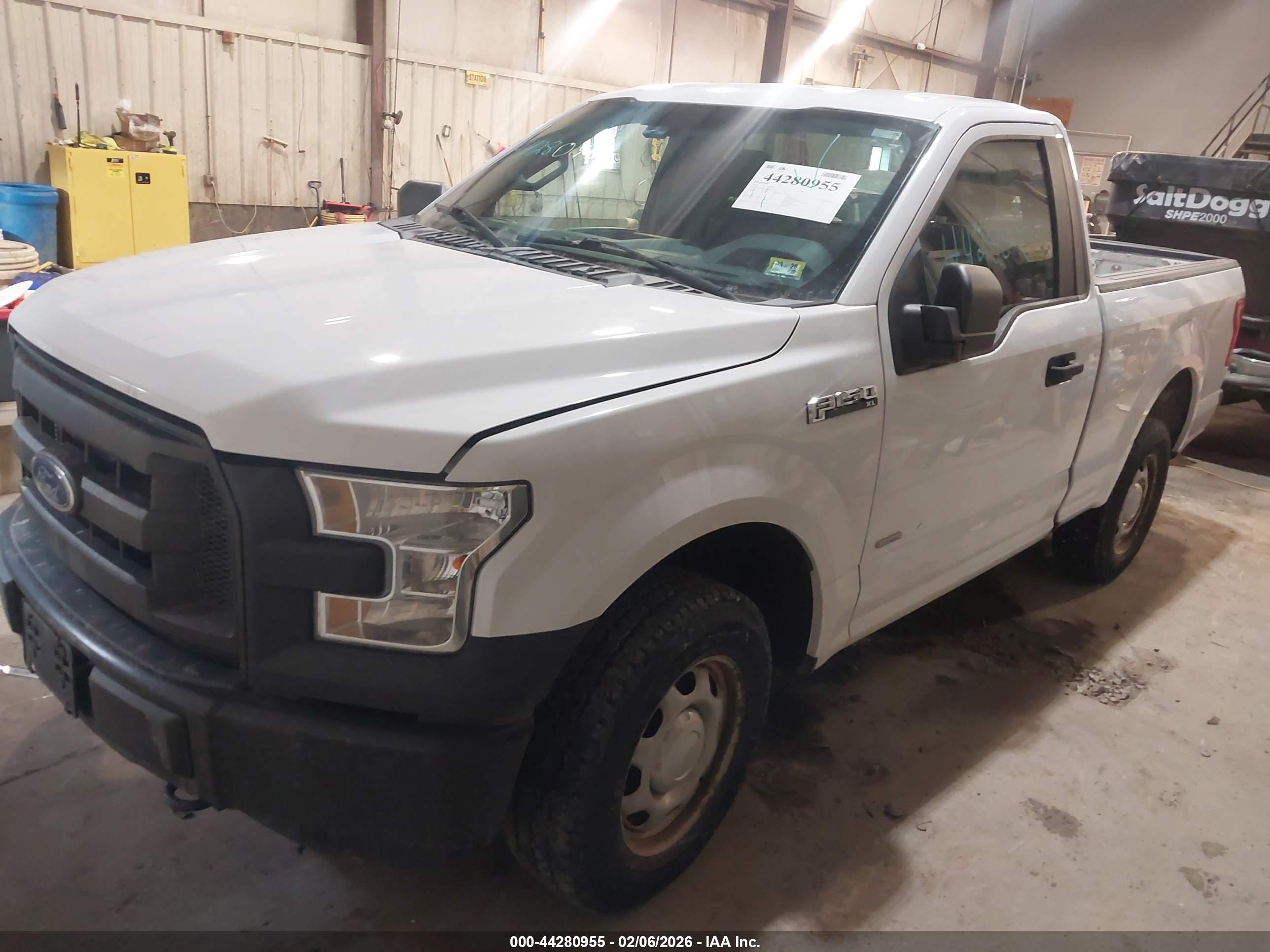FORD F-150 image 2