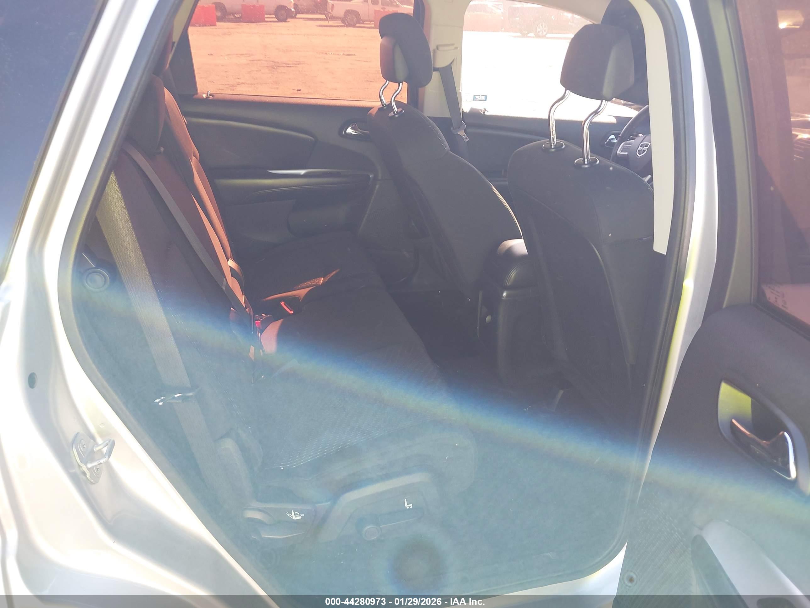 DODGE JOURNEY image 8