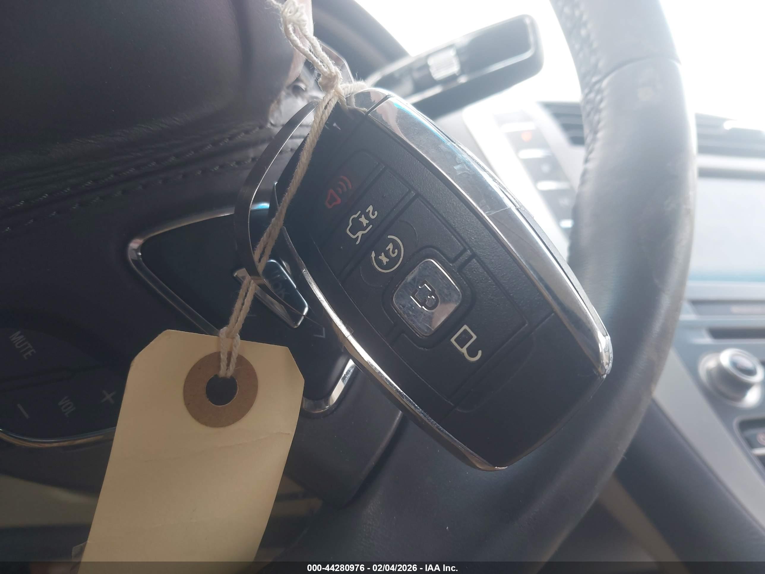 LINCOLN MKZ image 11