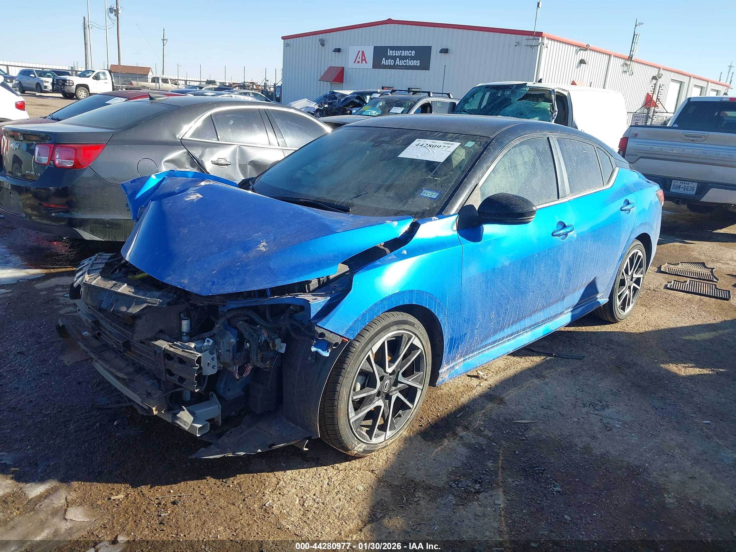 NISSAN SENTRA image 2