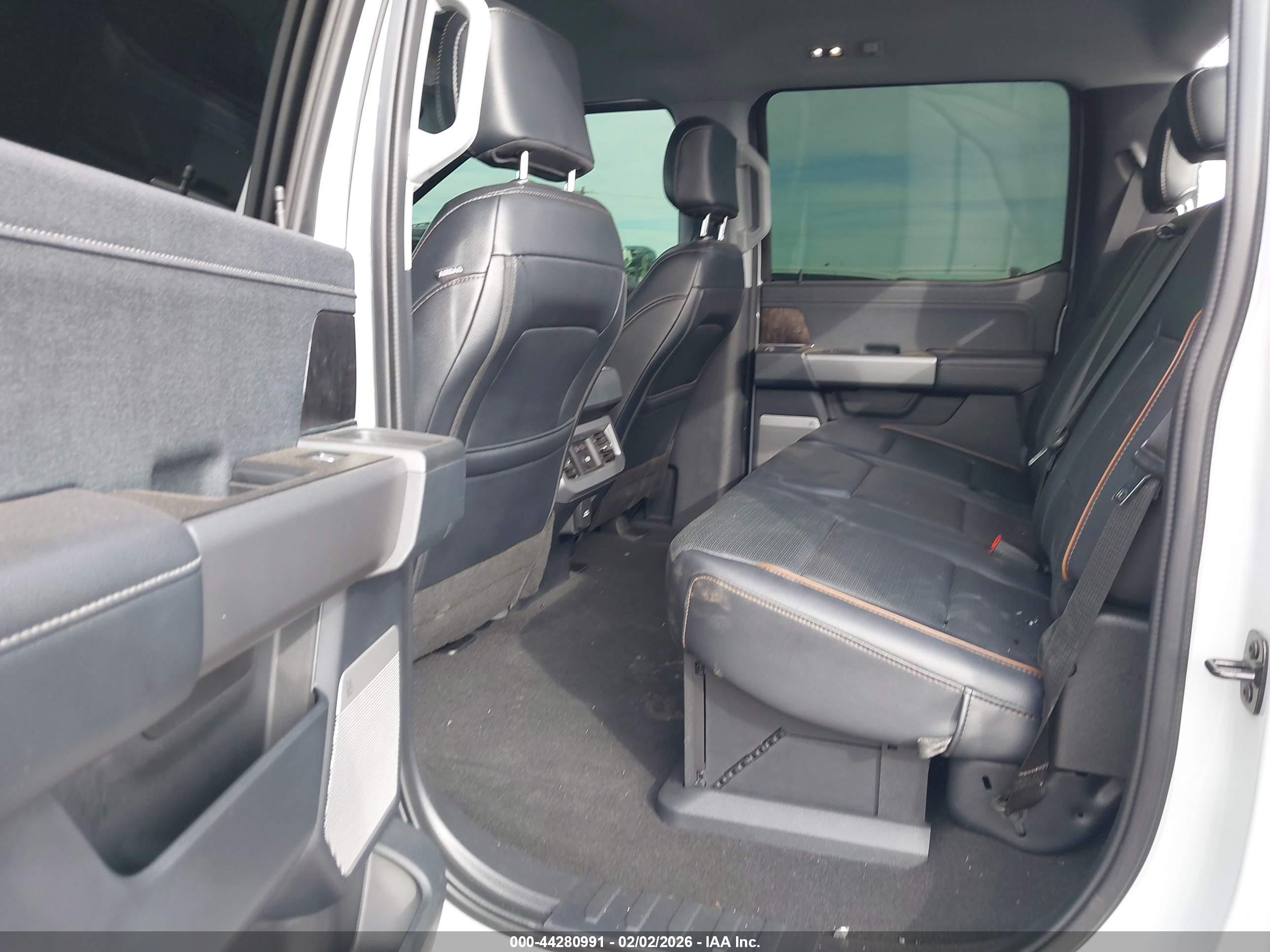 FORD F-250 image 8