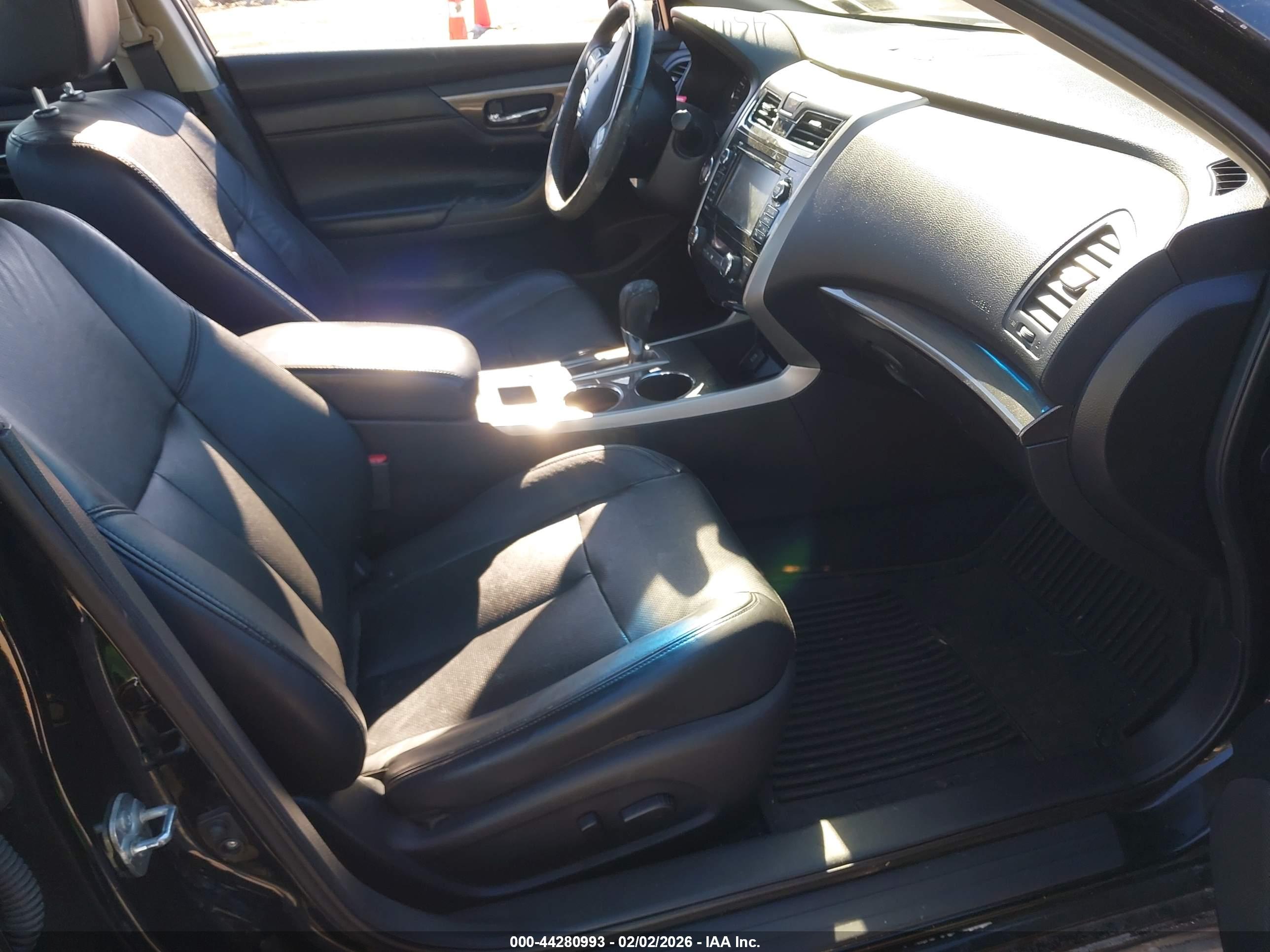 NISSAN ALTIMA image 5