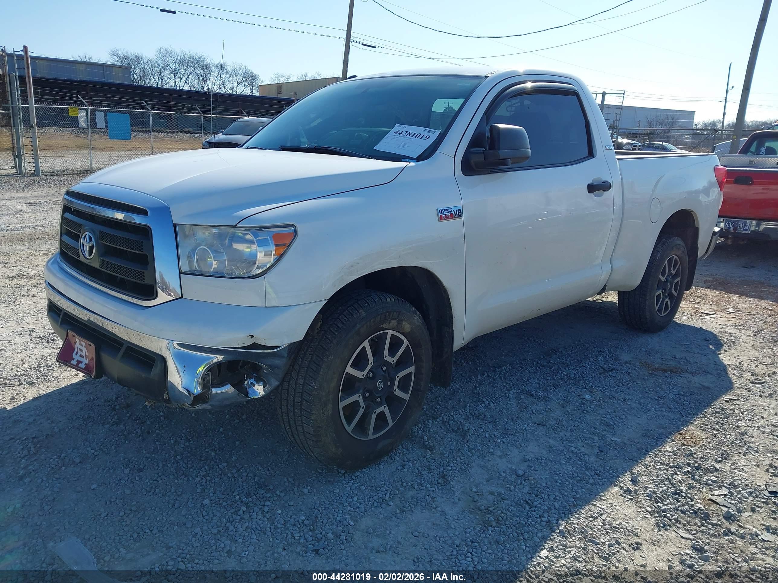 TOYOTA TUNDRA image 2