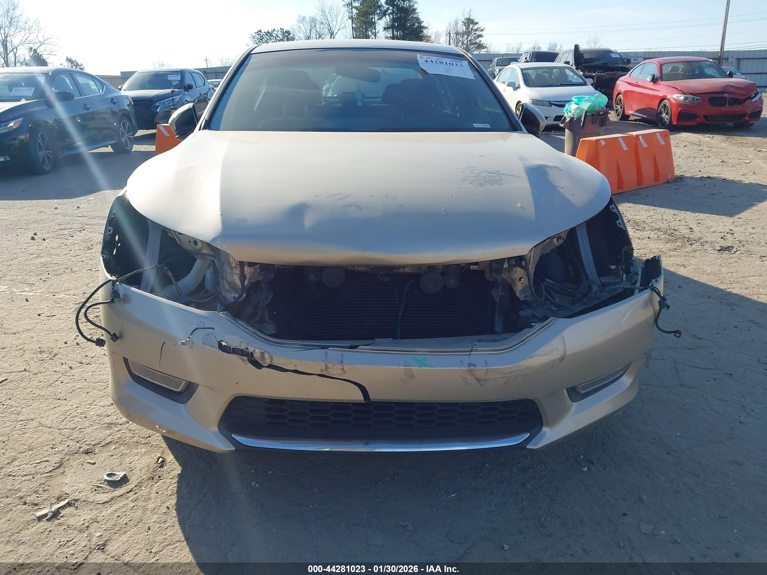 HONDA ACCORD image 6