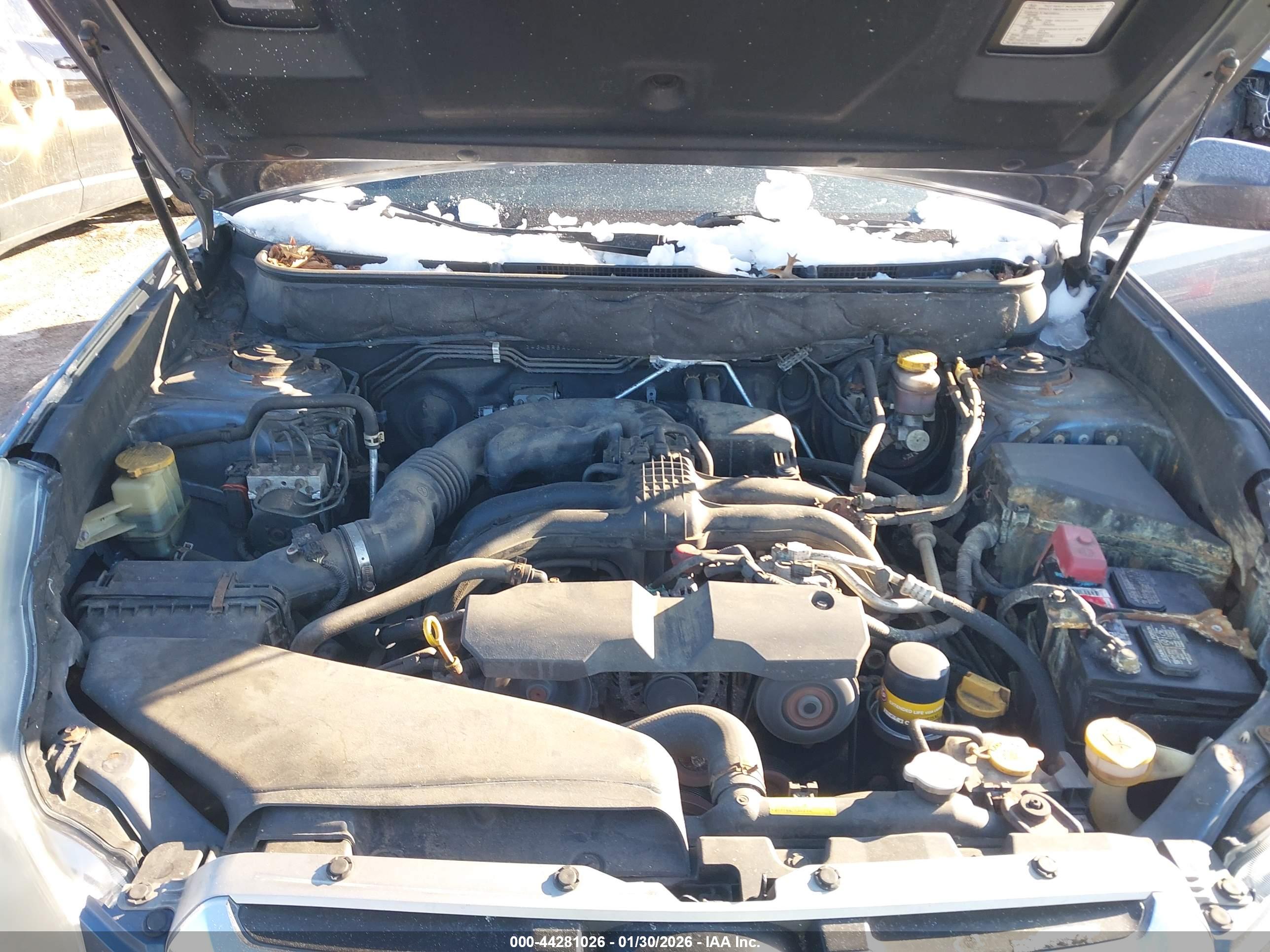 SUBARU OUTBACK image 10