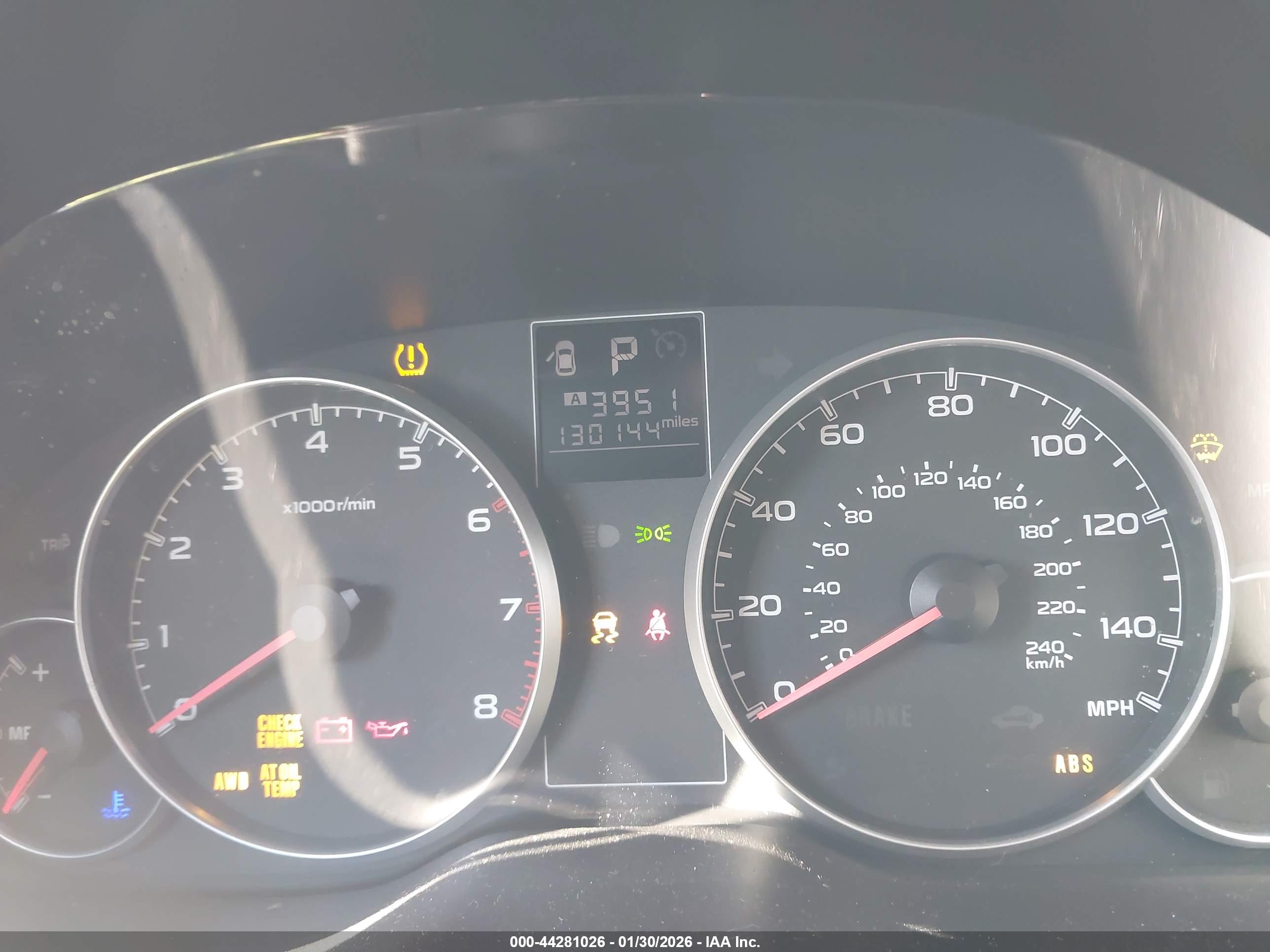 SUBARU OUTBACK image 7