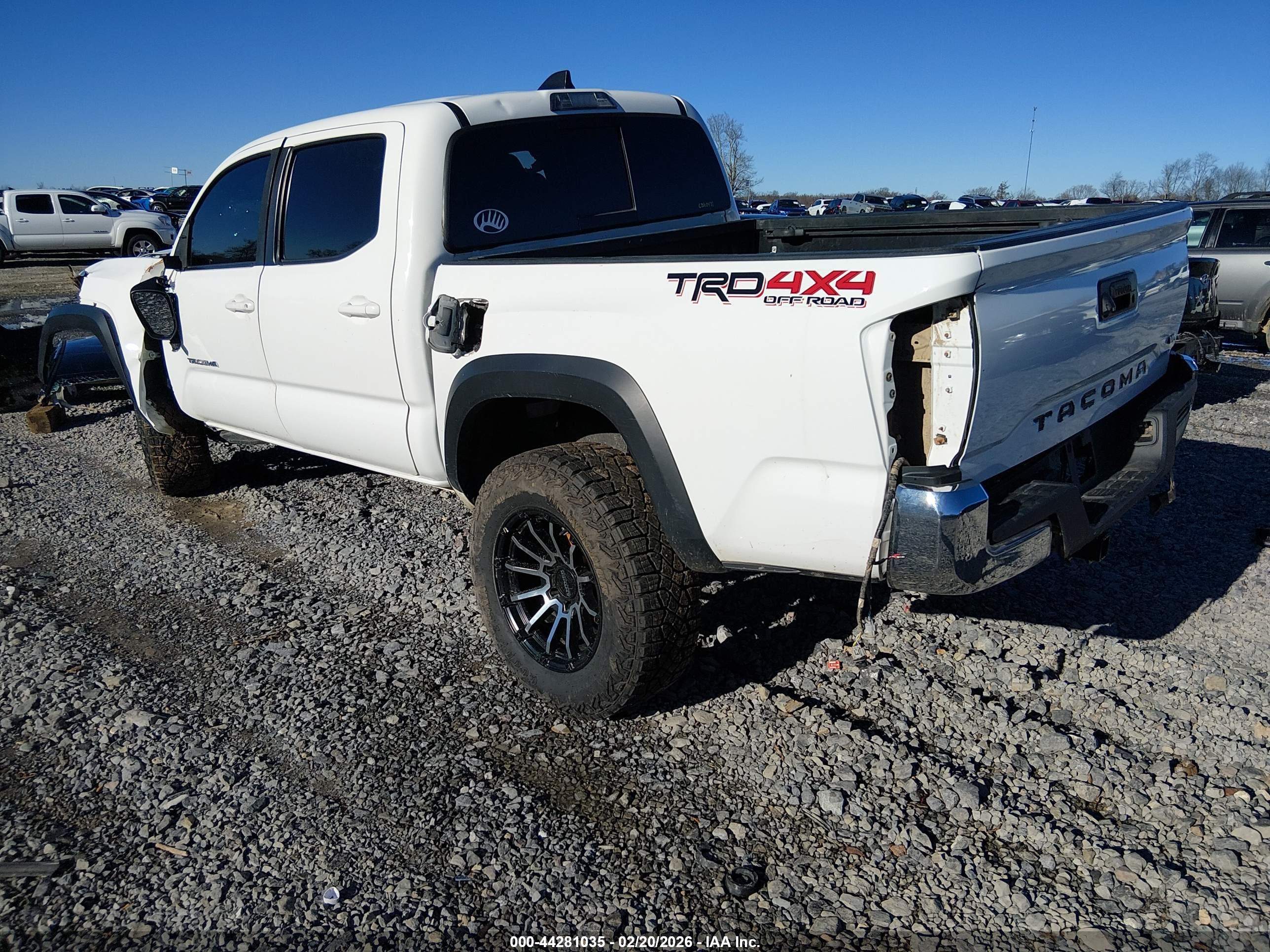 TOYOTA TACOMA image 3