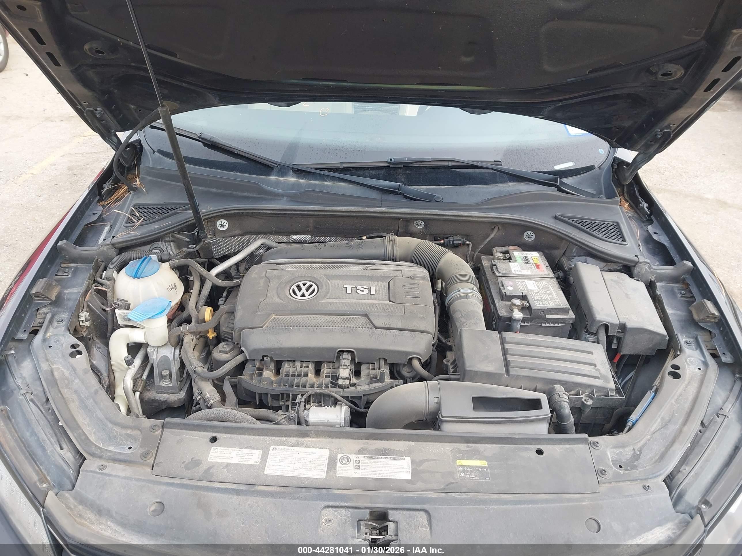 VOLKSWAGEN PASSAT image 10