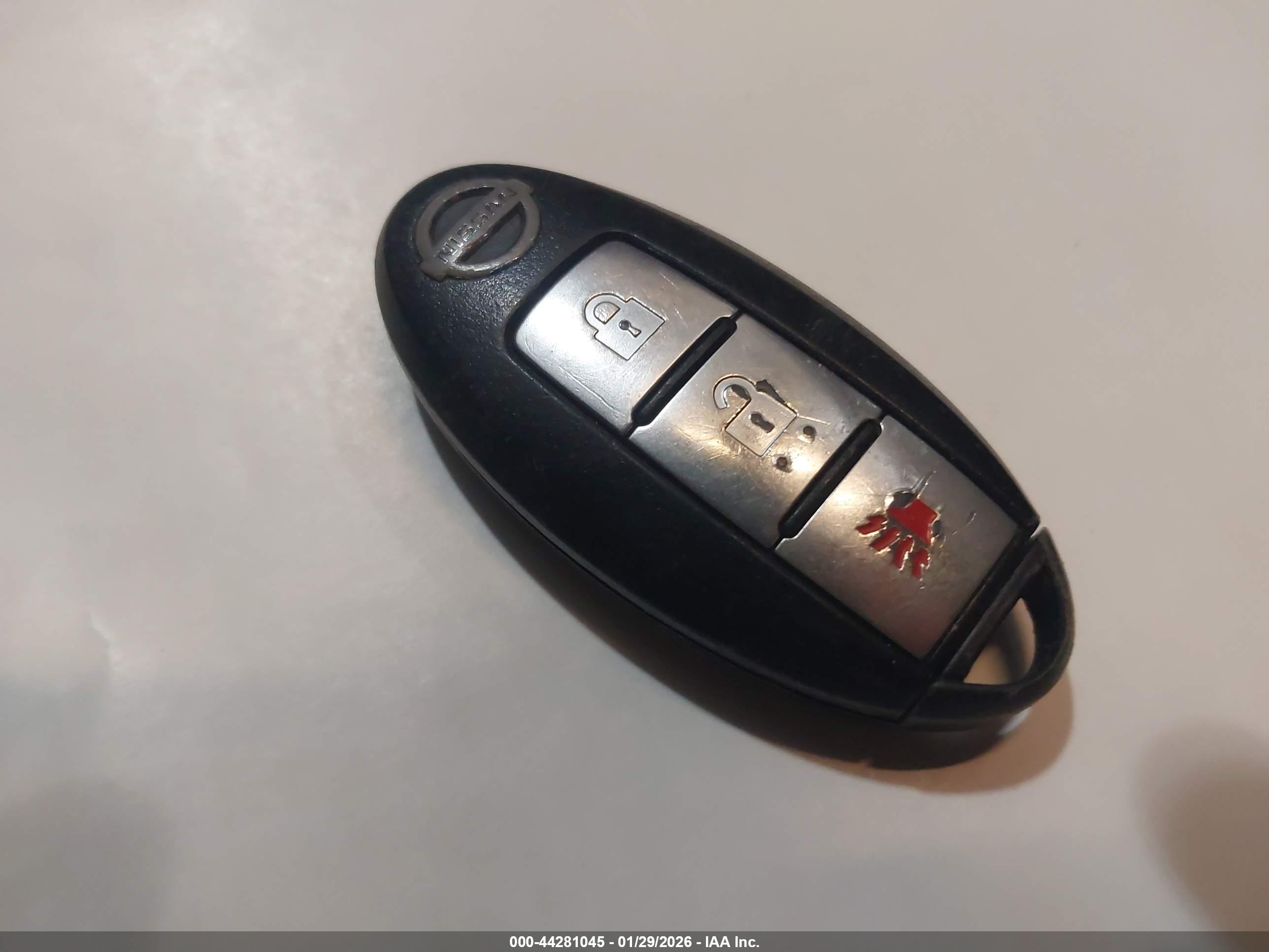 NISSAN ROGUE image 11