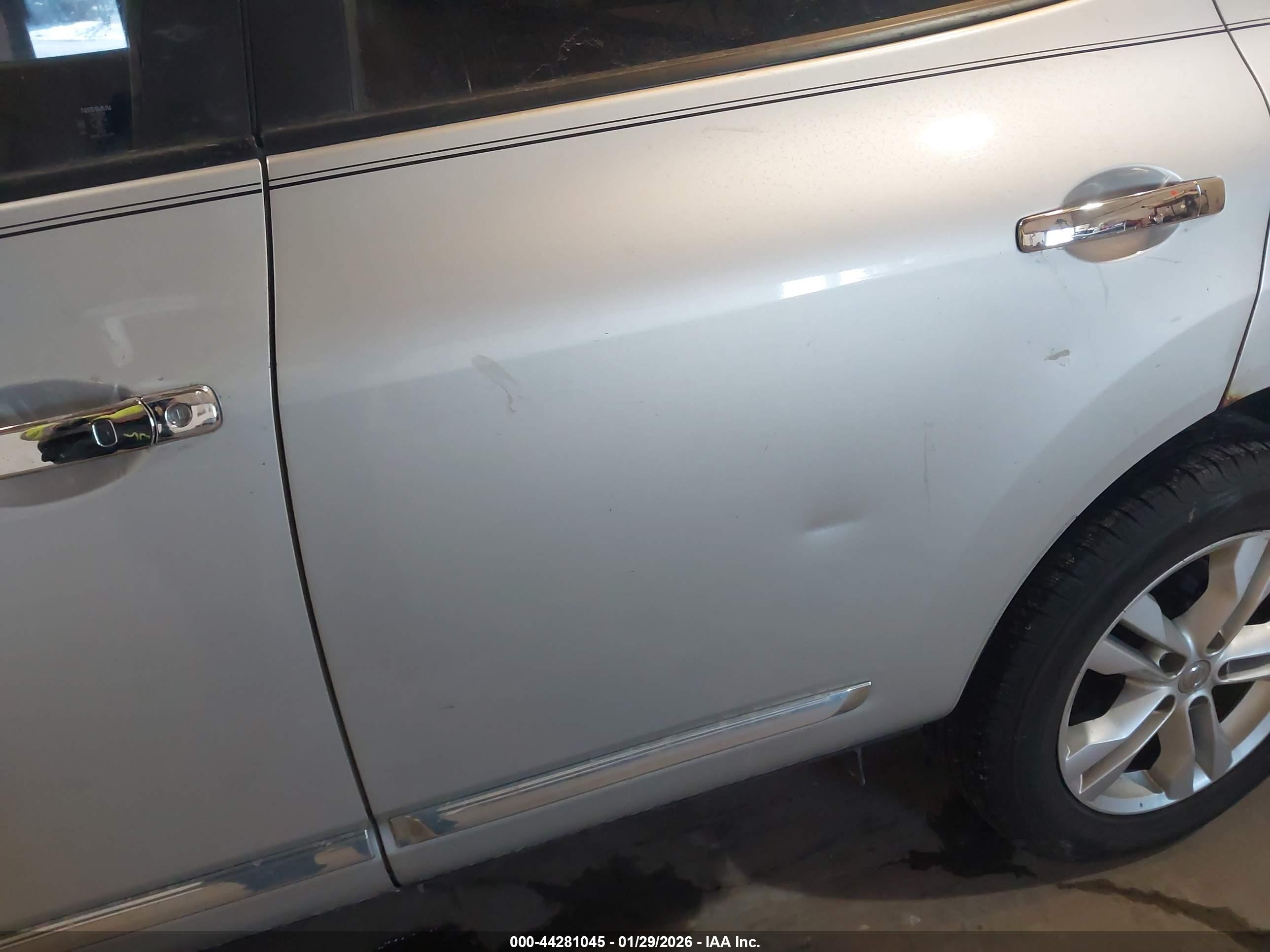 NISSAN ROGUE image 6