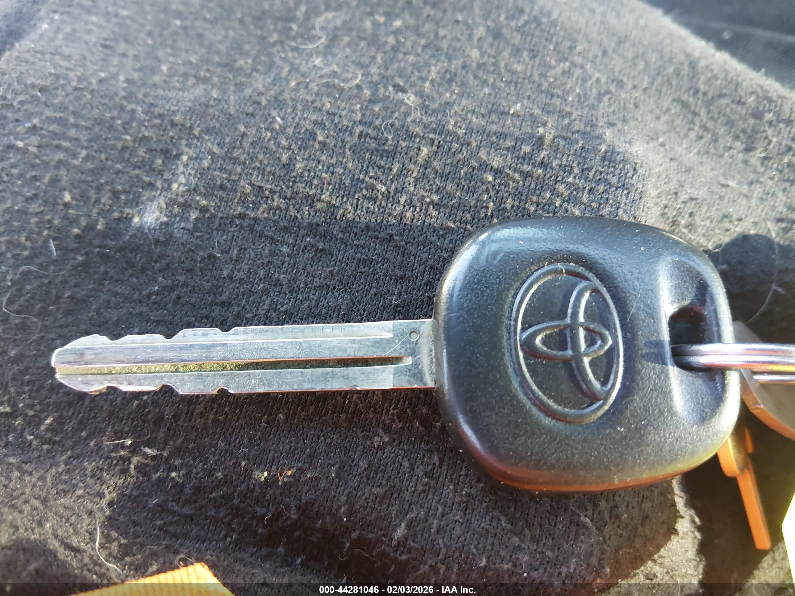 TOYOTA CAMRY image 11