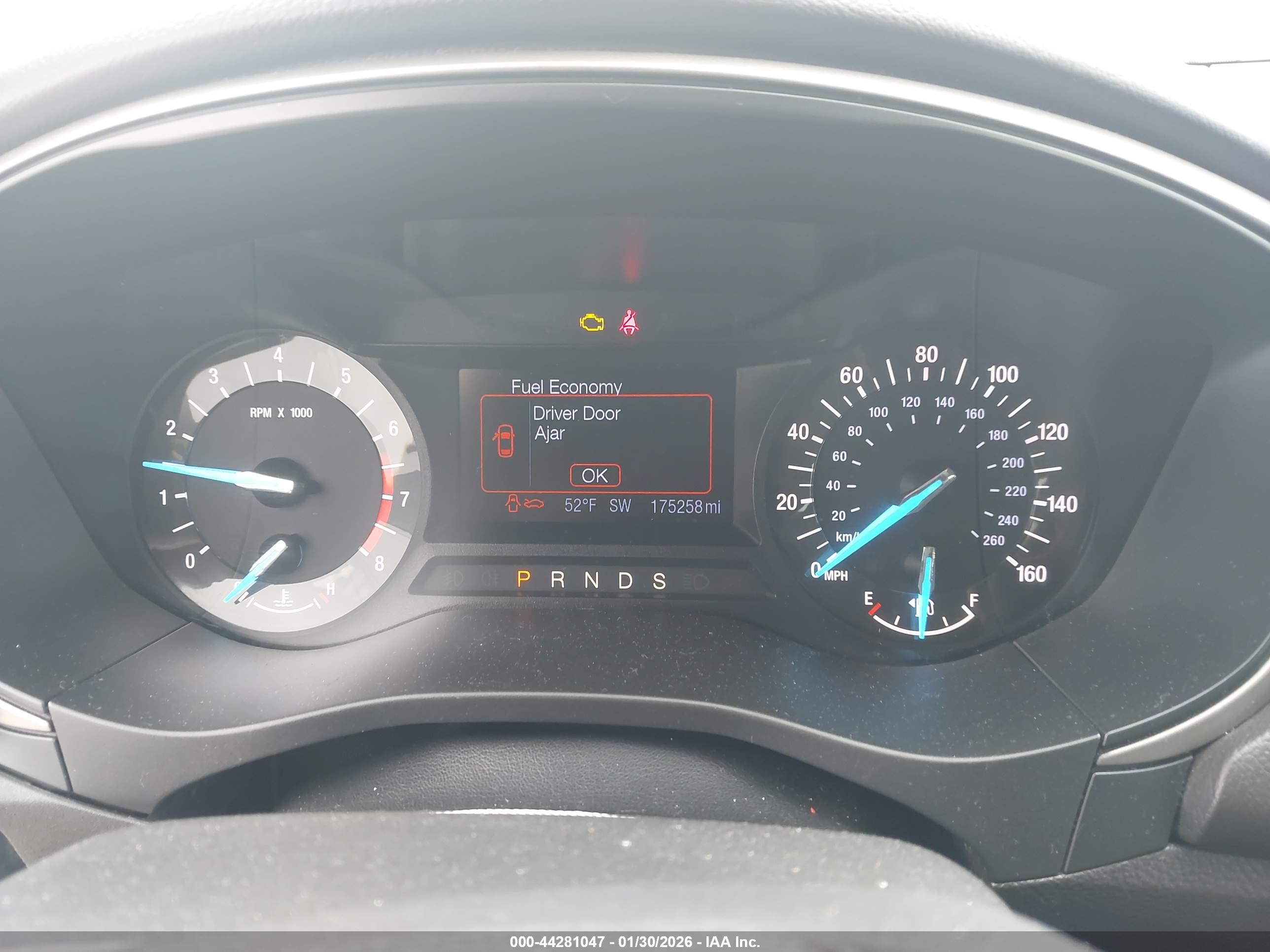 FORD FUSION image 7