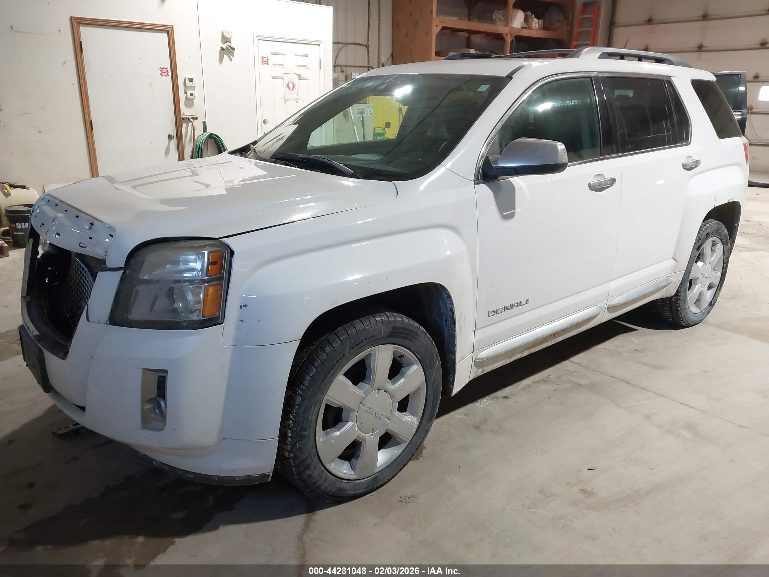 GMC TERRAIN image 2