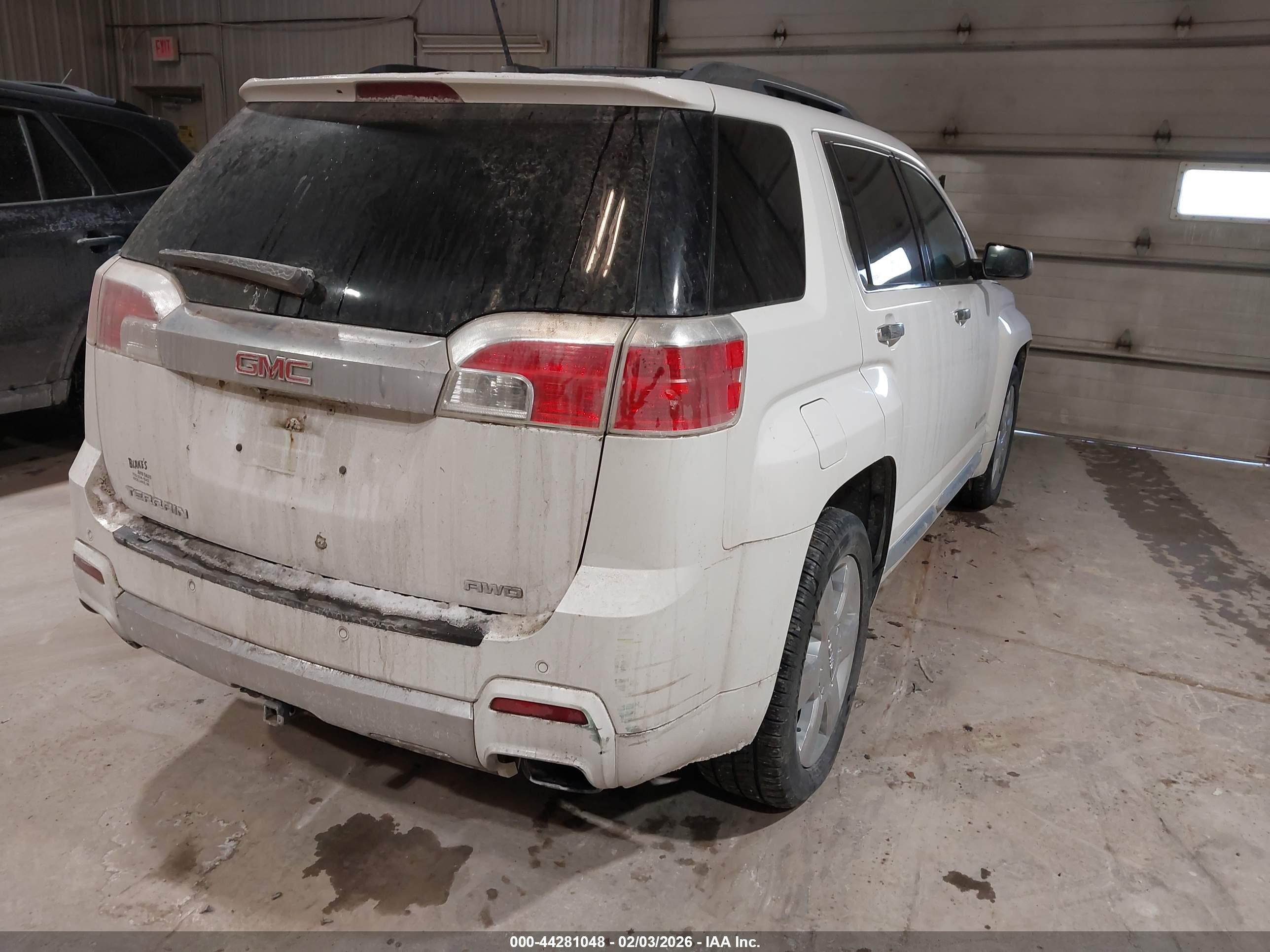 GMC TERRAIN image 4