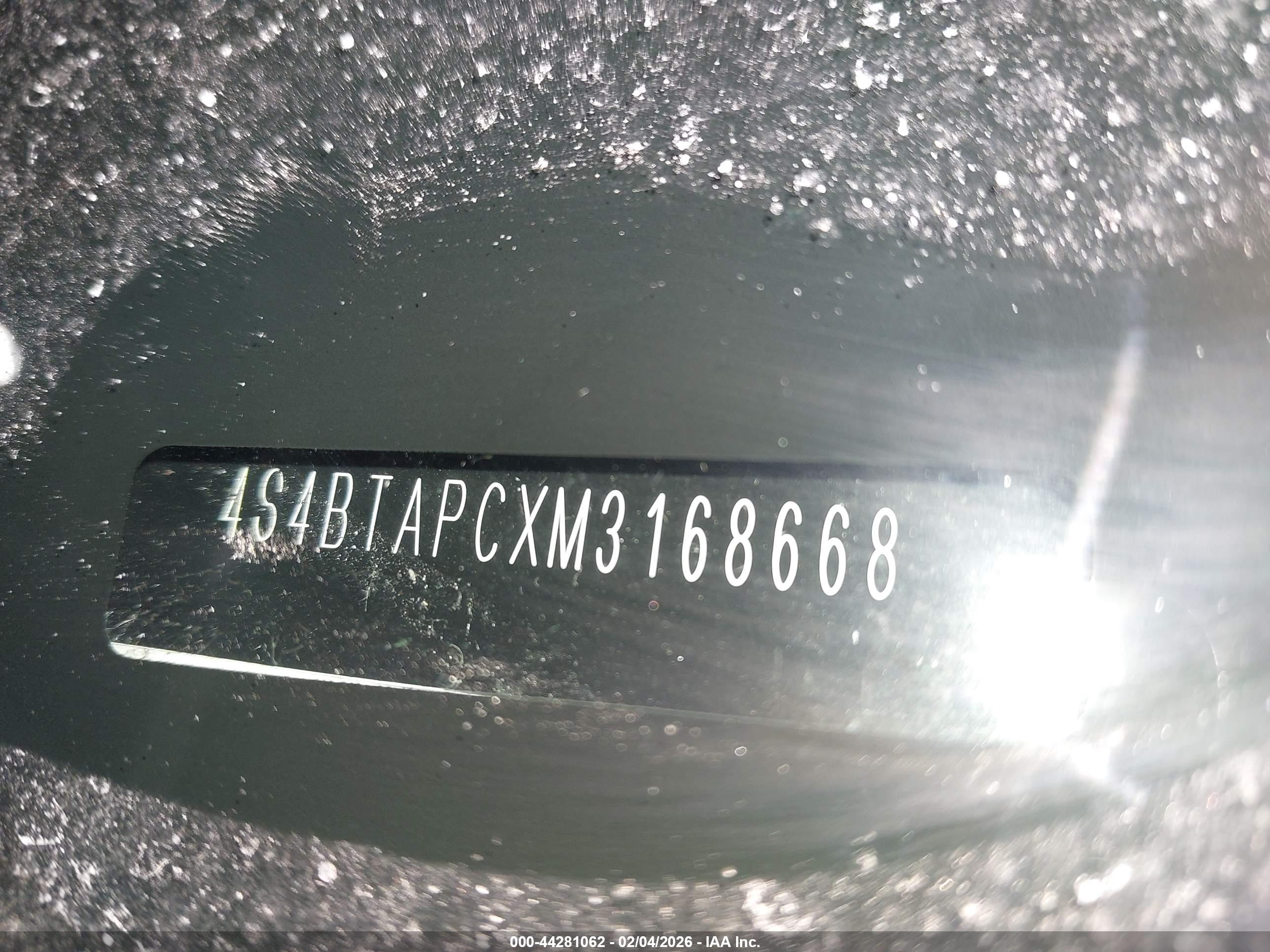 SUBARU OUTBACK image 9