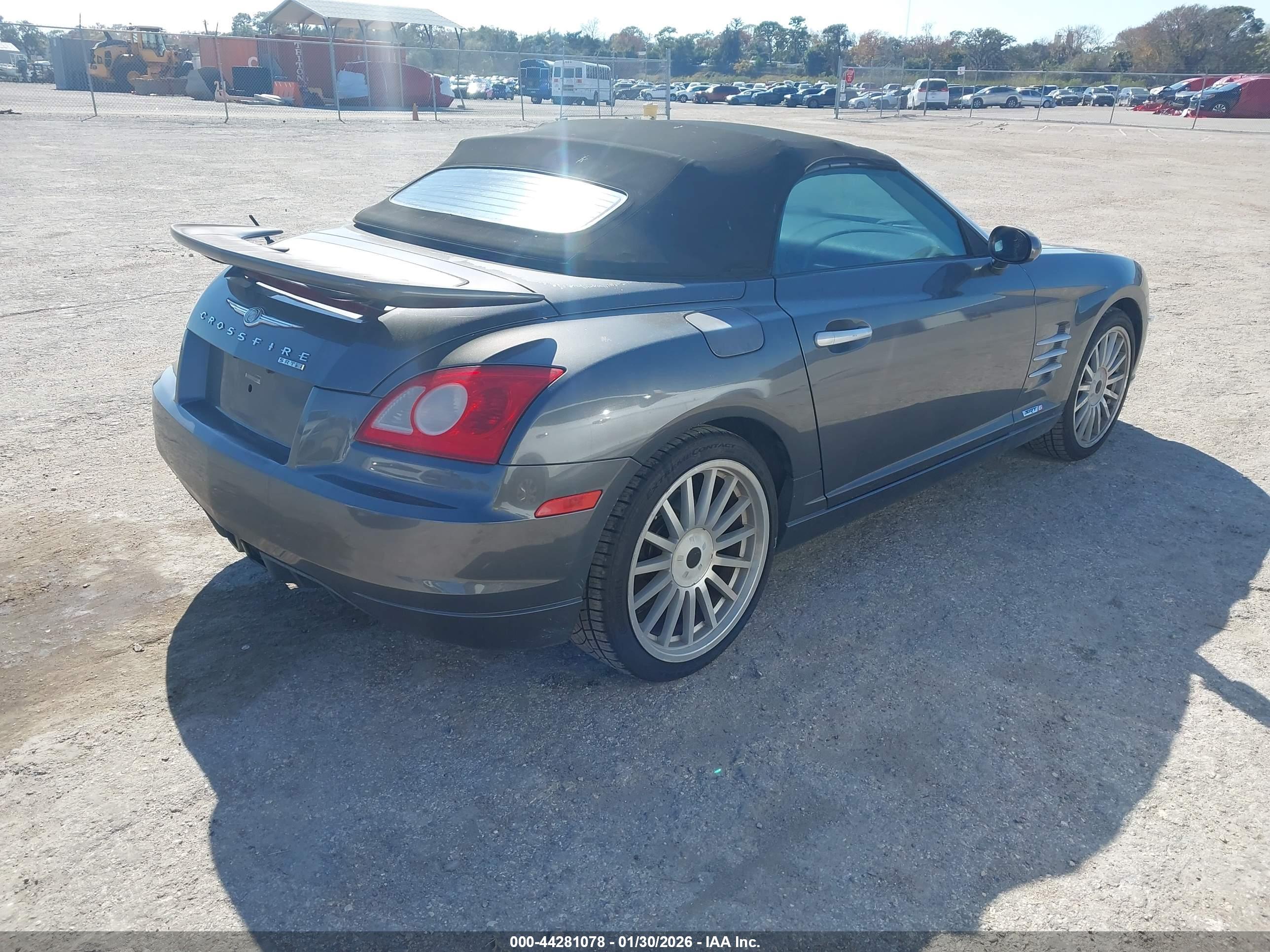 CHRYSLER CROSSFIRE image 4