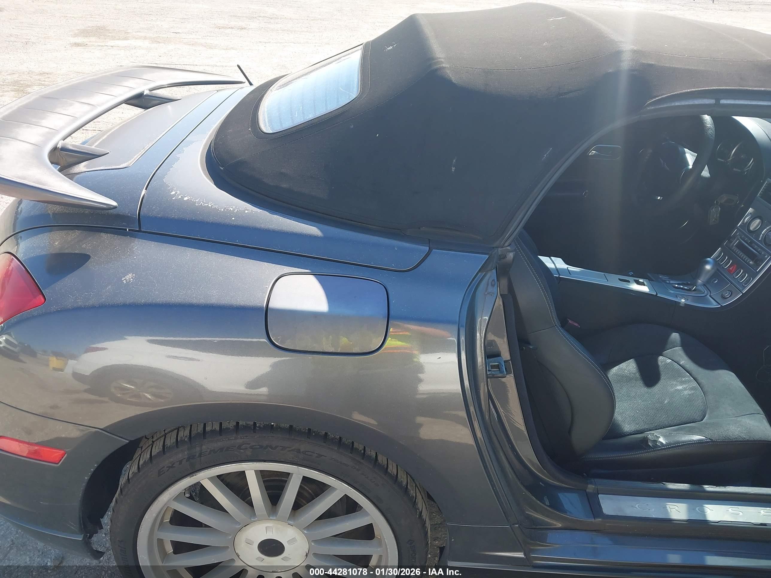CHRYSLER CROSSFIRE image 8
