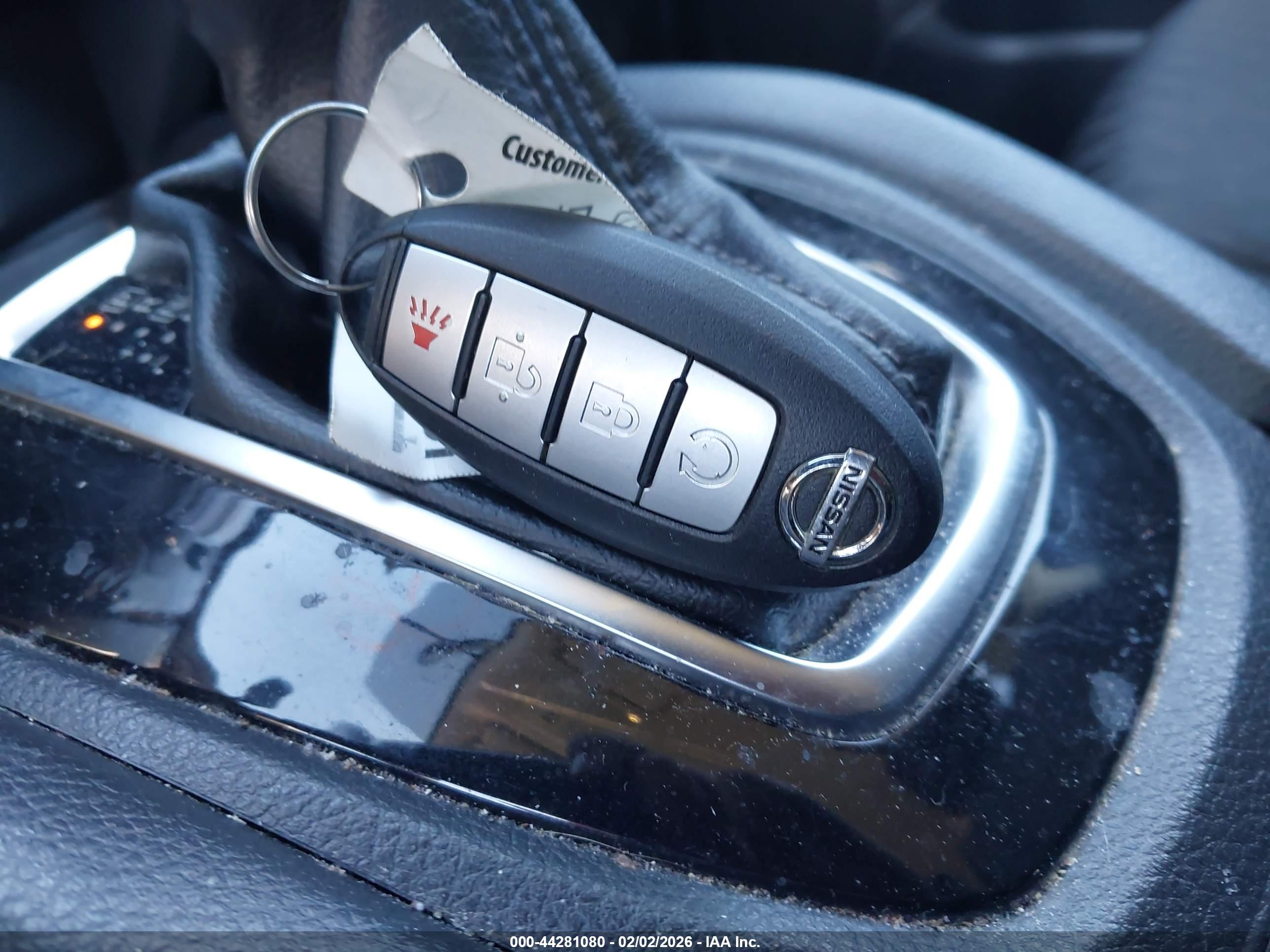 NISSAN ROGUE image 11