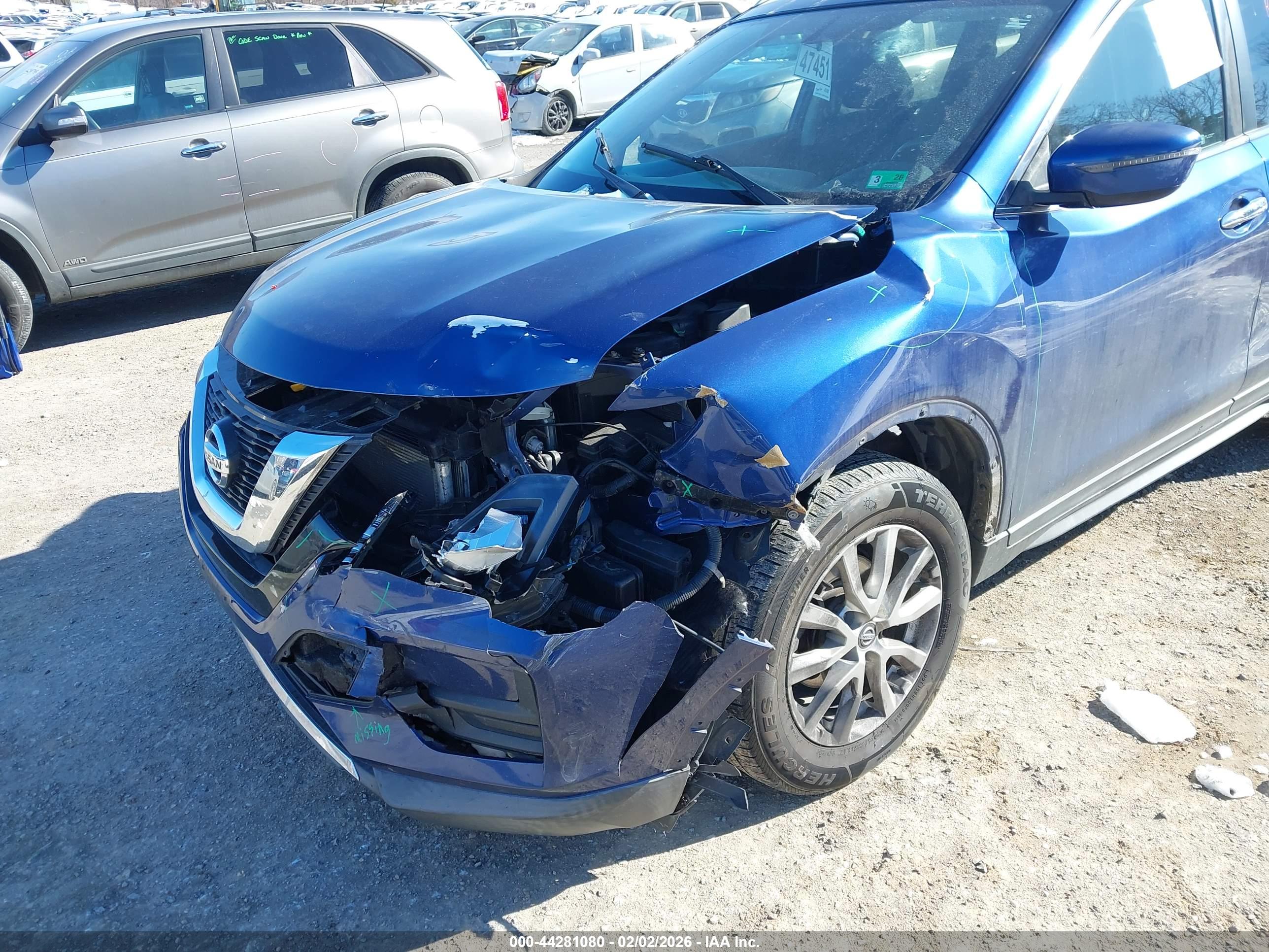 NISSAN ROGUE image 6