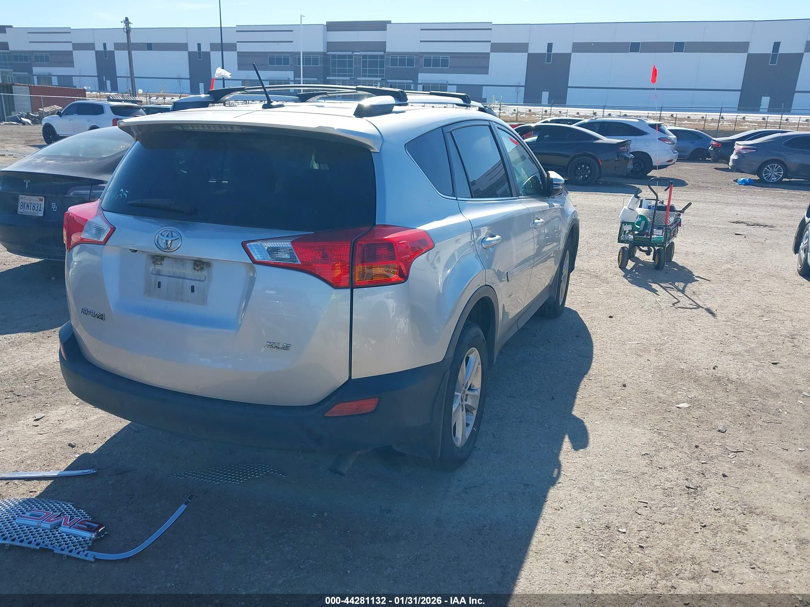 TOYOTA RAV4 image 4