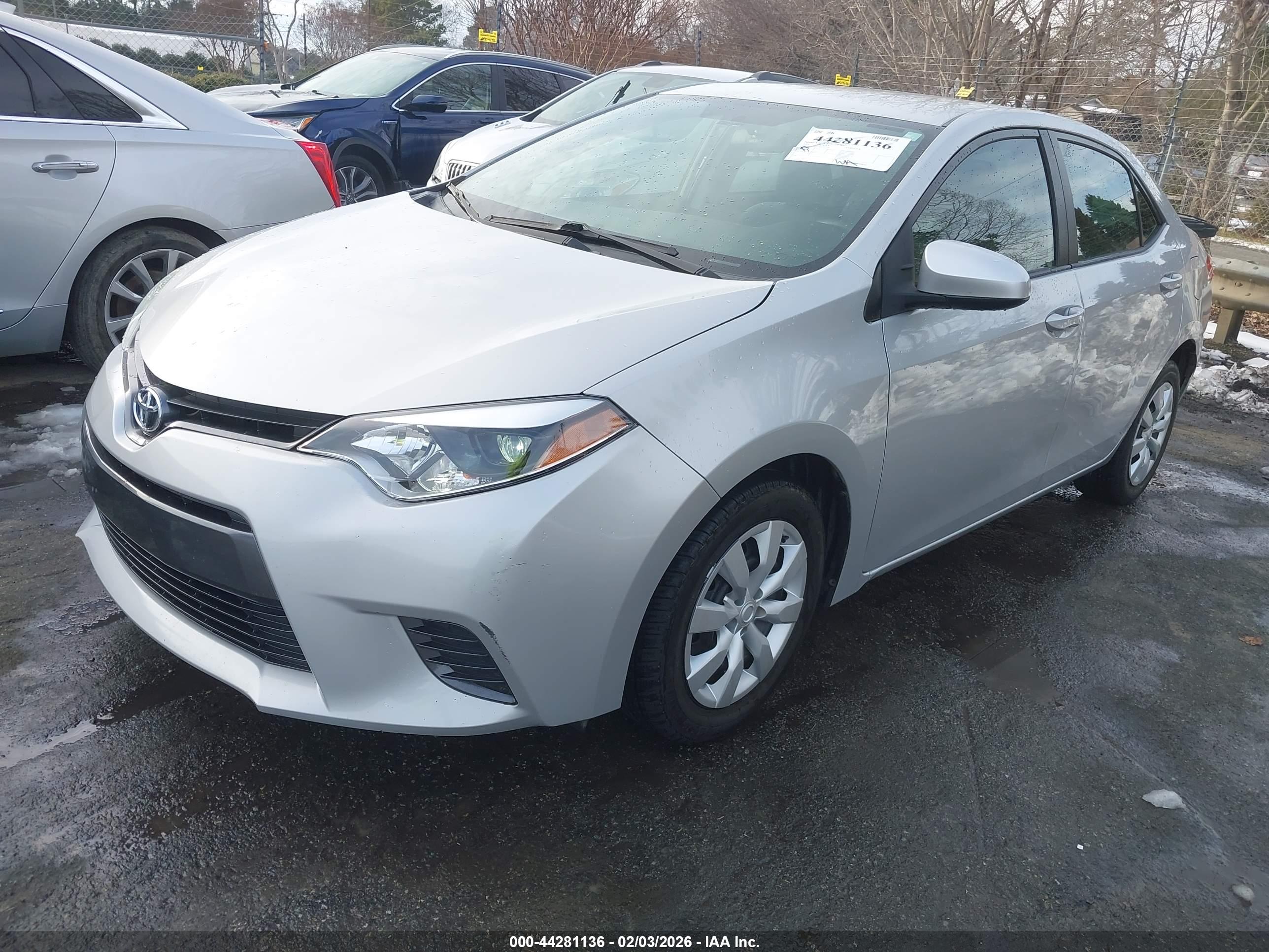 TOYOTA COROLLA image 2