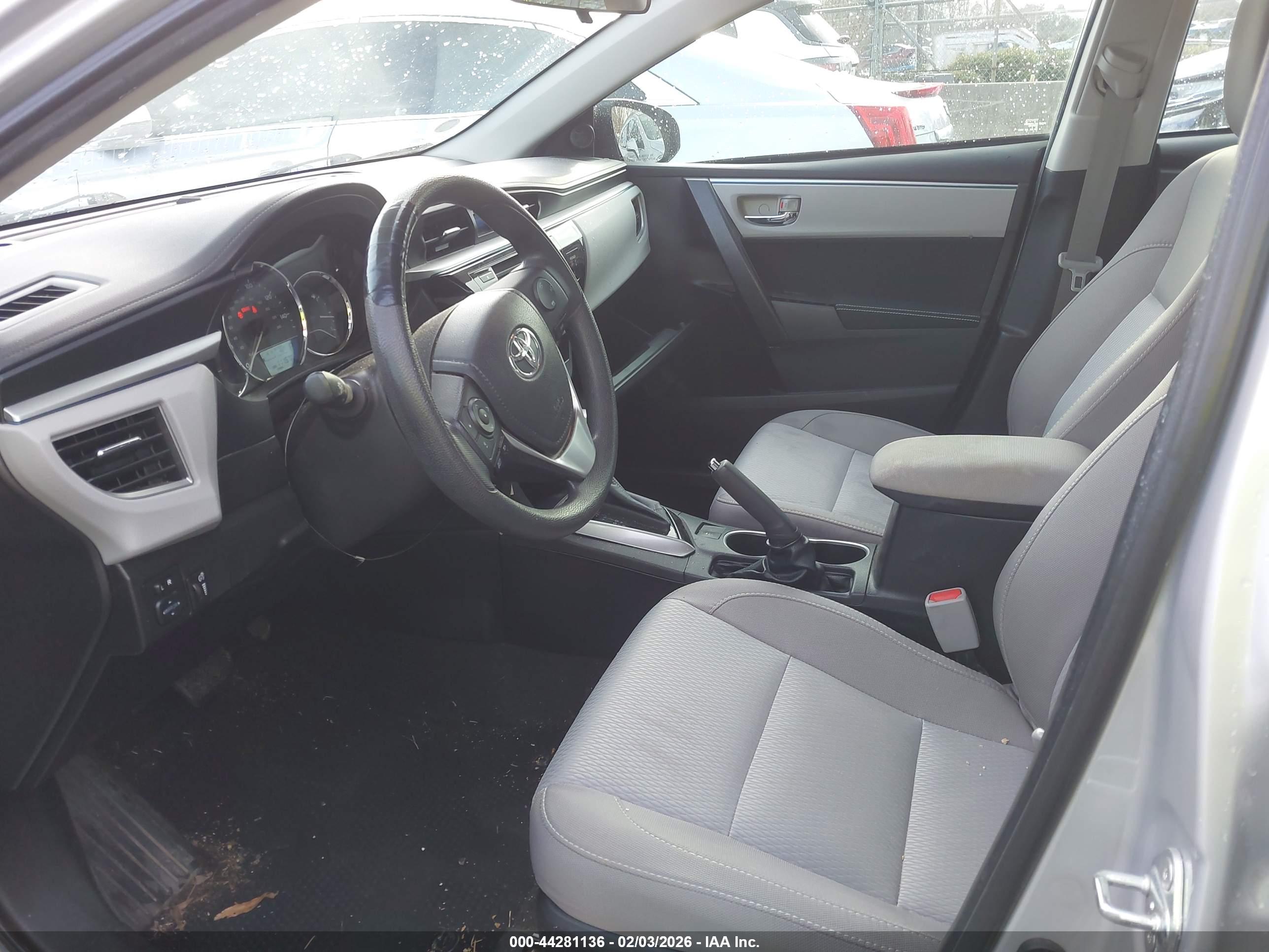 TOYOTA COROLLA image 5